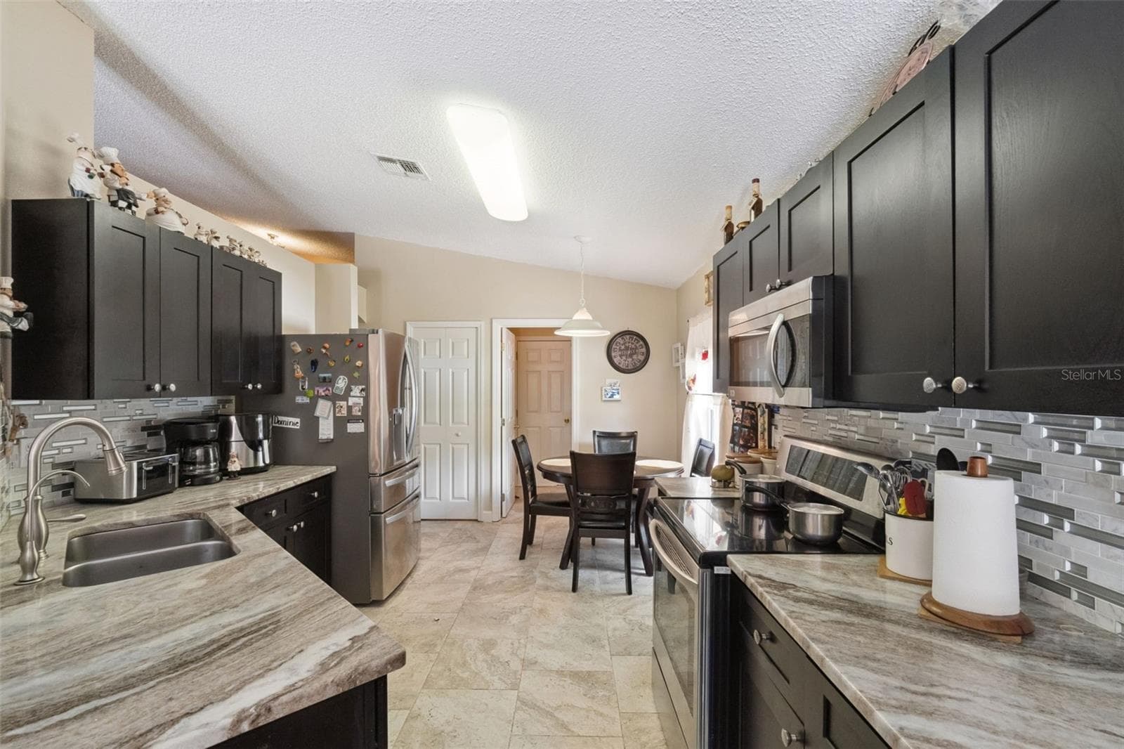 Single Family Residence at 1504 FORT MEADE PL, KISSIMMEE, photo 5 of 19