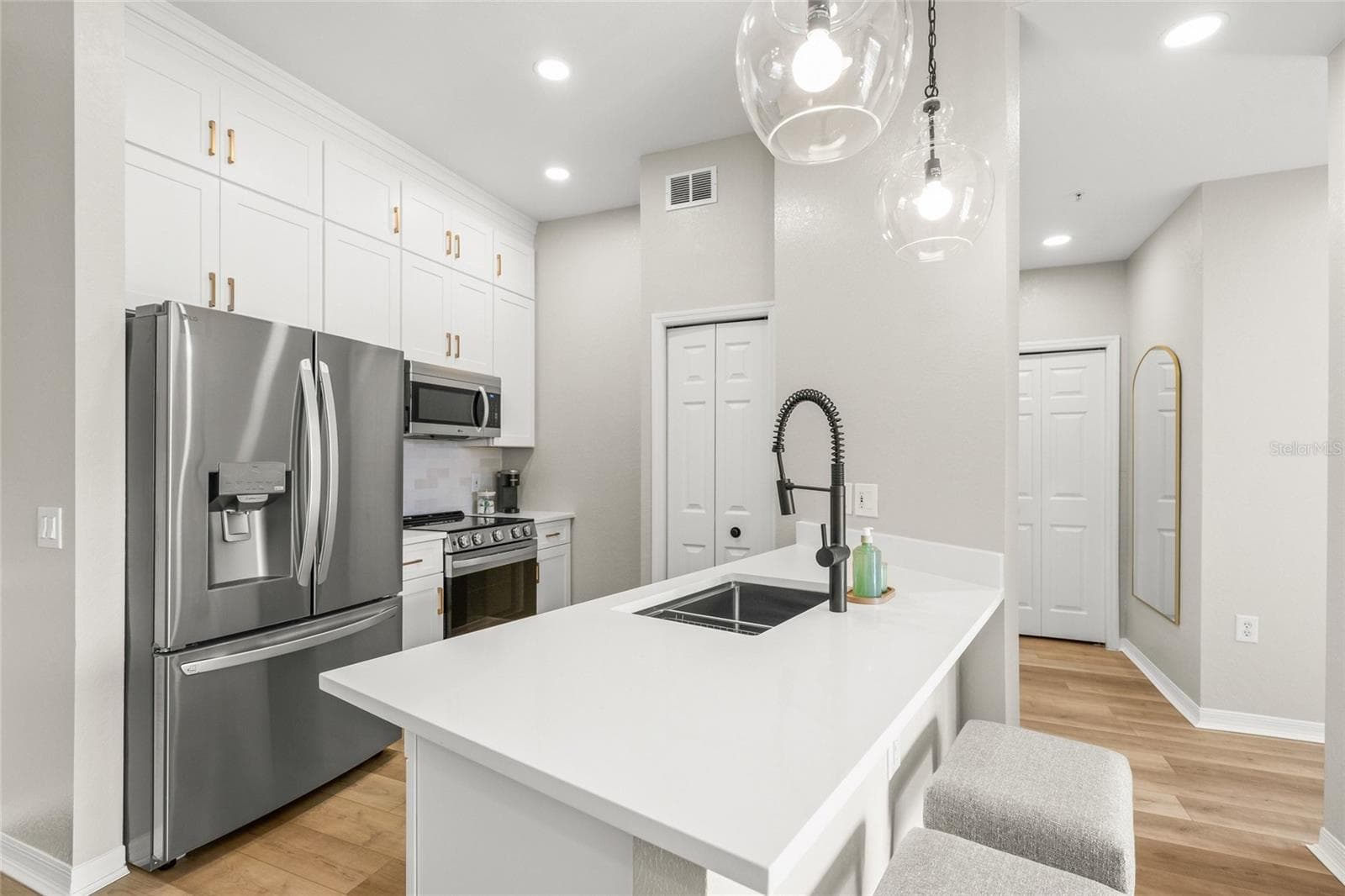 Condominium at 5160 NORTHRIDGE RD #302, SARASOTA, photo 4 of 30