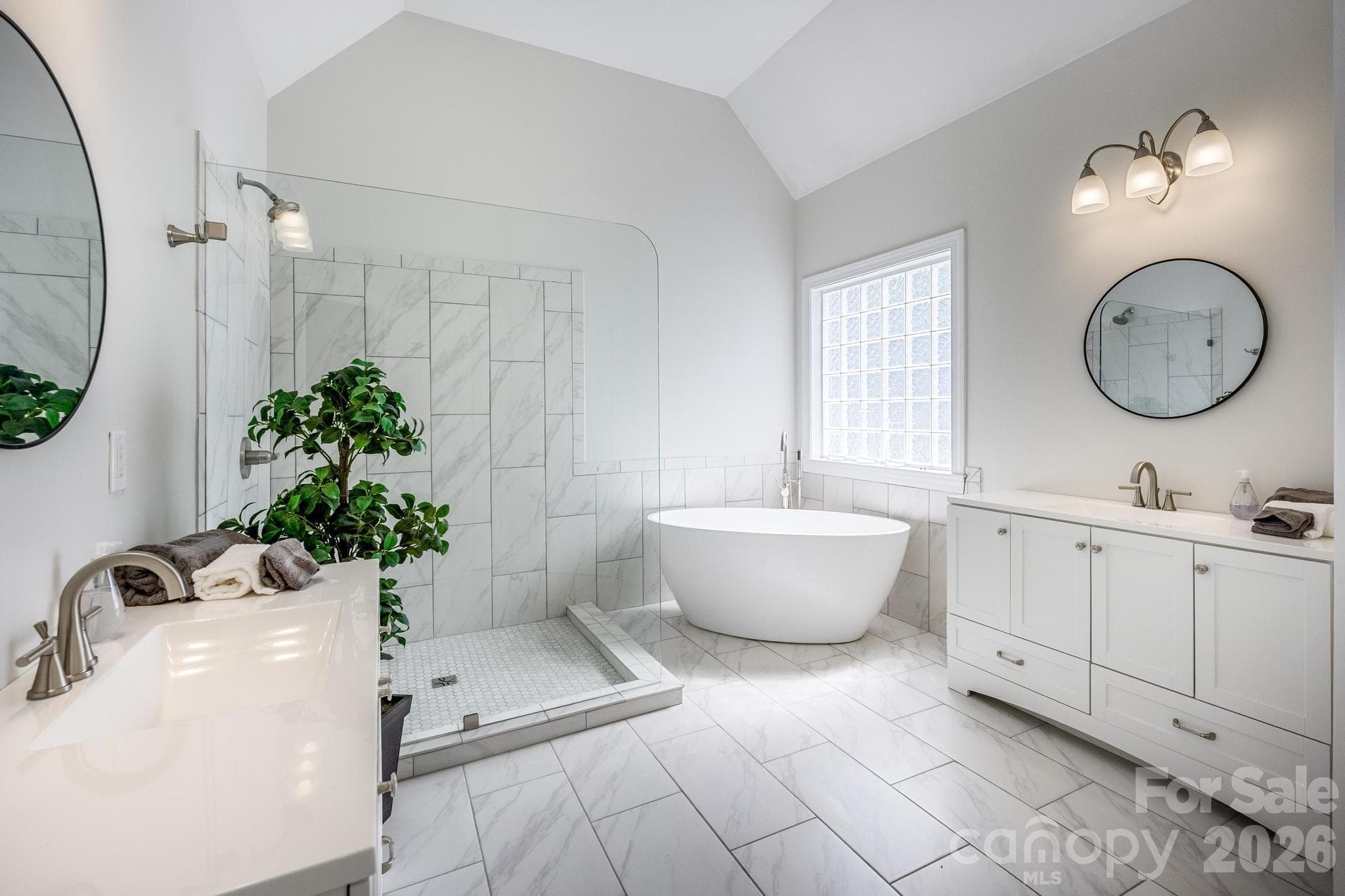 Spa-Like Primary Bath w/Dual Vanities - Denver