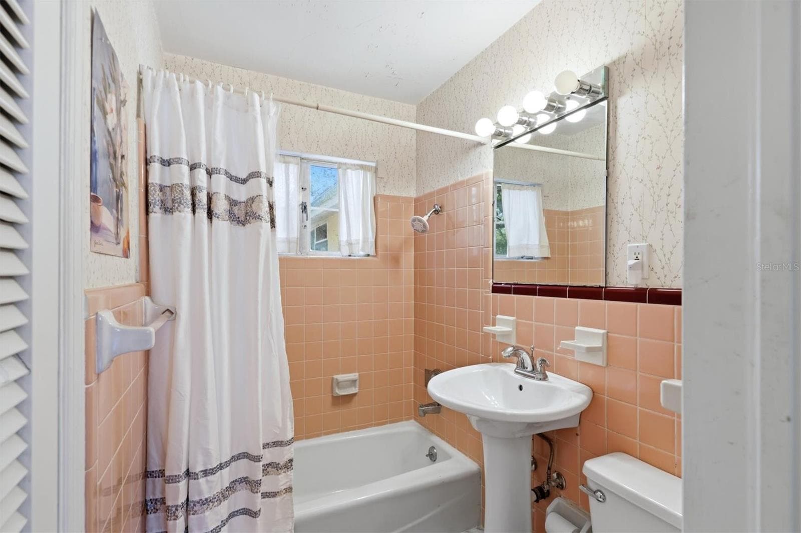 Original Mid century guest bathroom - 4003 BOOTH PL, SARASOTA
