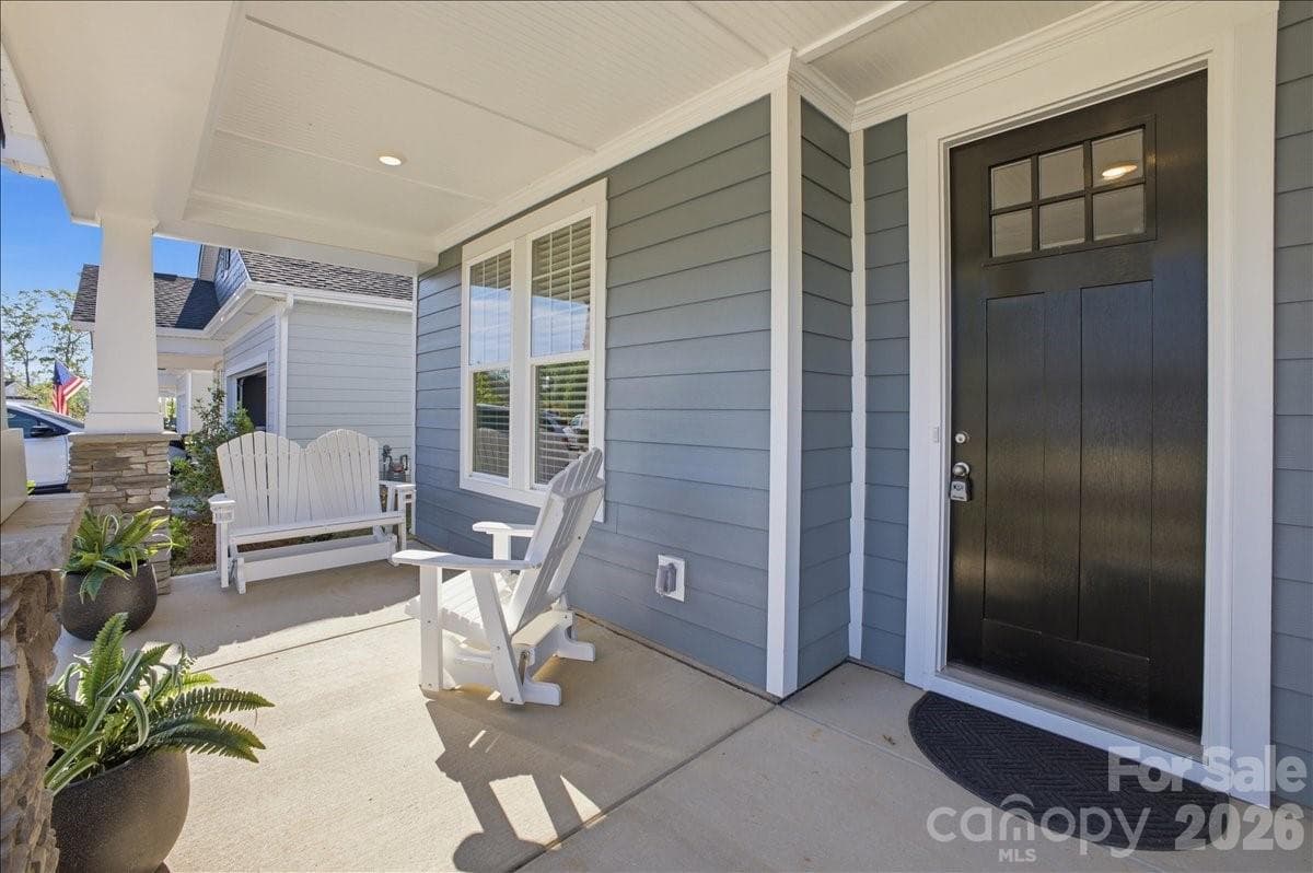 Single Family Residence at 602 Banter Lane, Cramerton, photo 2 of 33