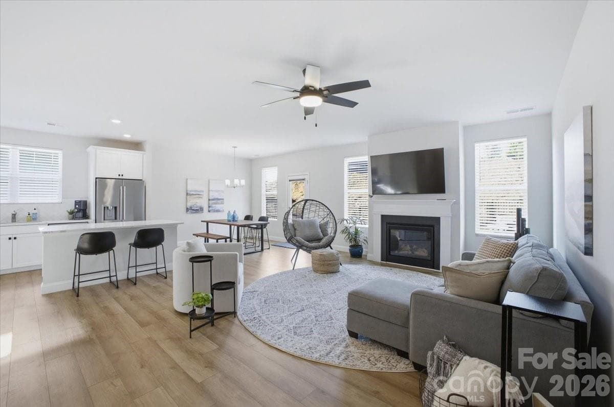 Single Family Residence at 602 Banter Lane, Cramerton, photo 4 of 33