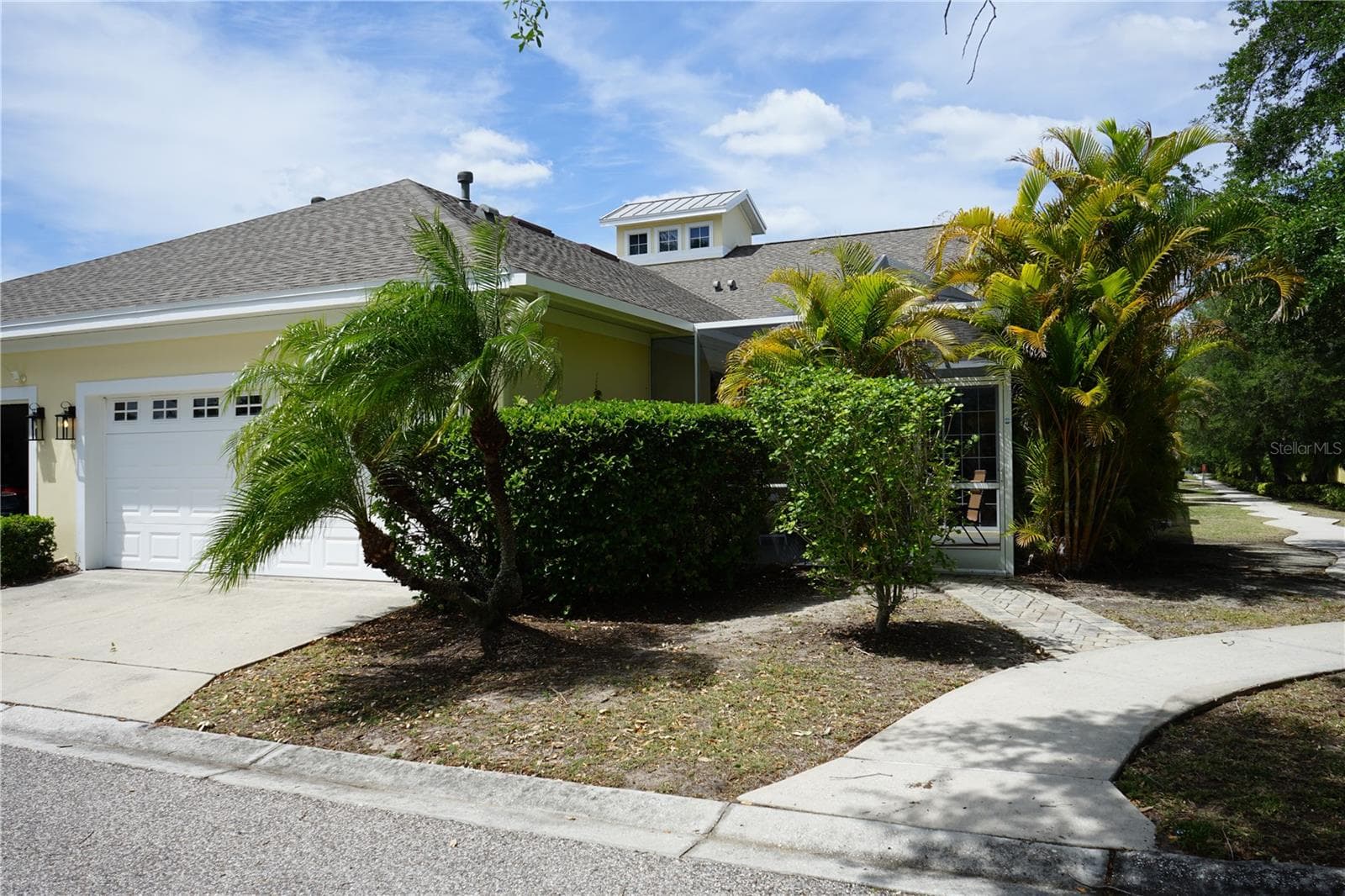 201 SUNSET CREST CT
