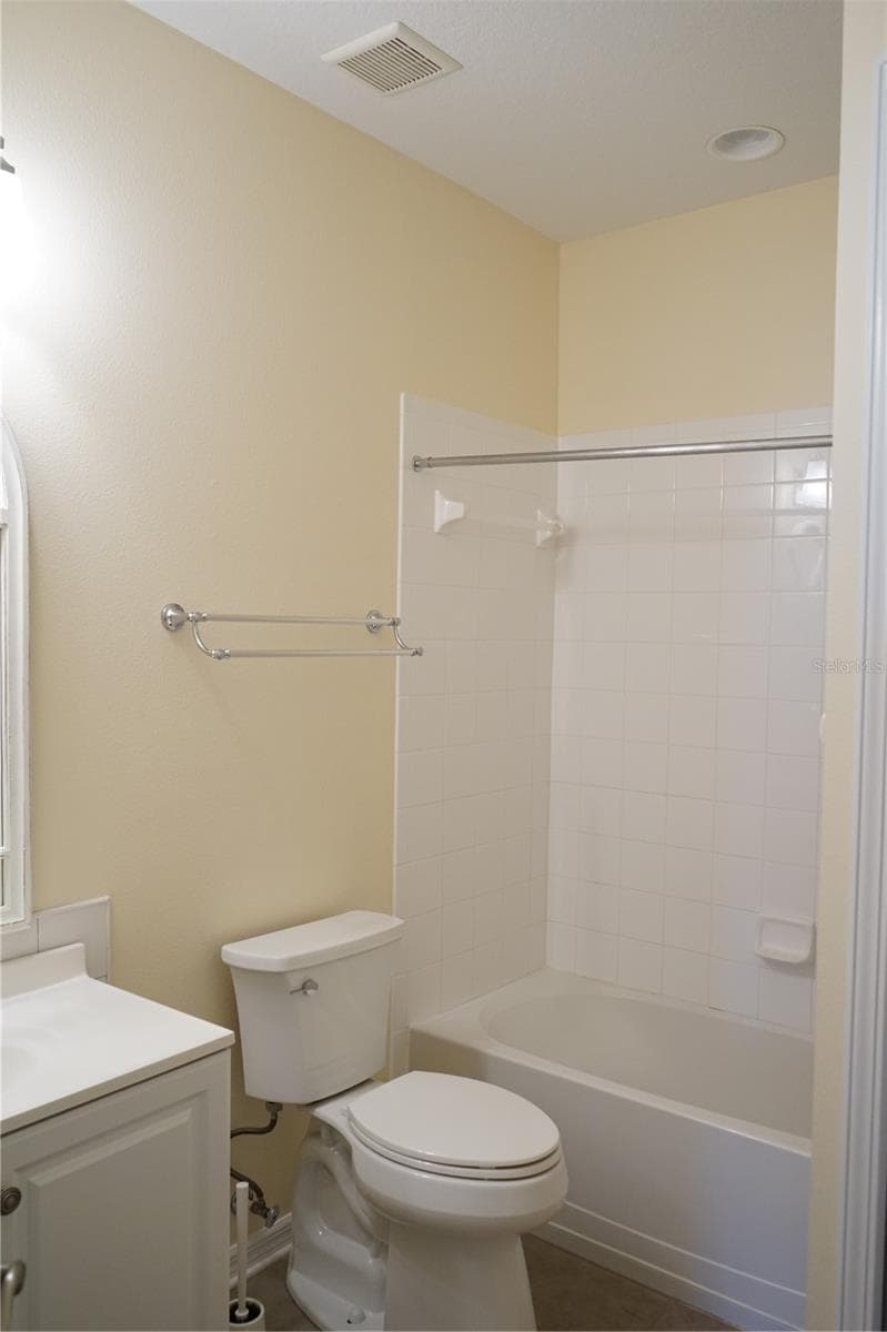 guest bath - 201 SUNSET CREST CT, APOLLO BEACH
