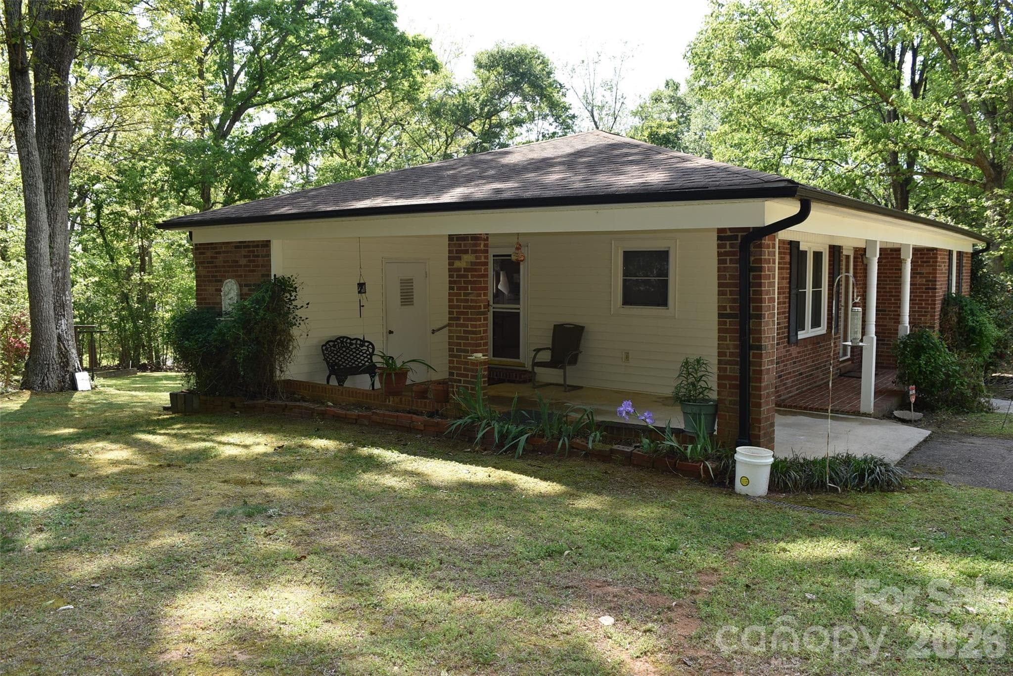 side - Lincolnton
