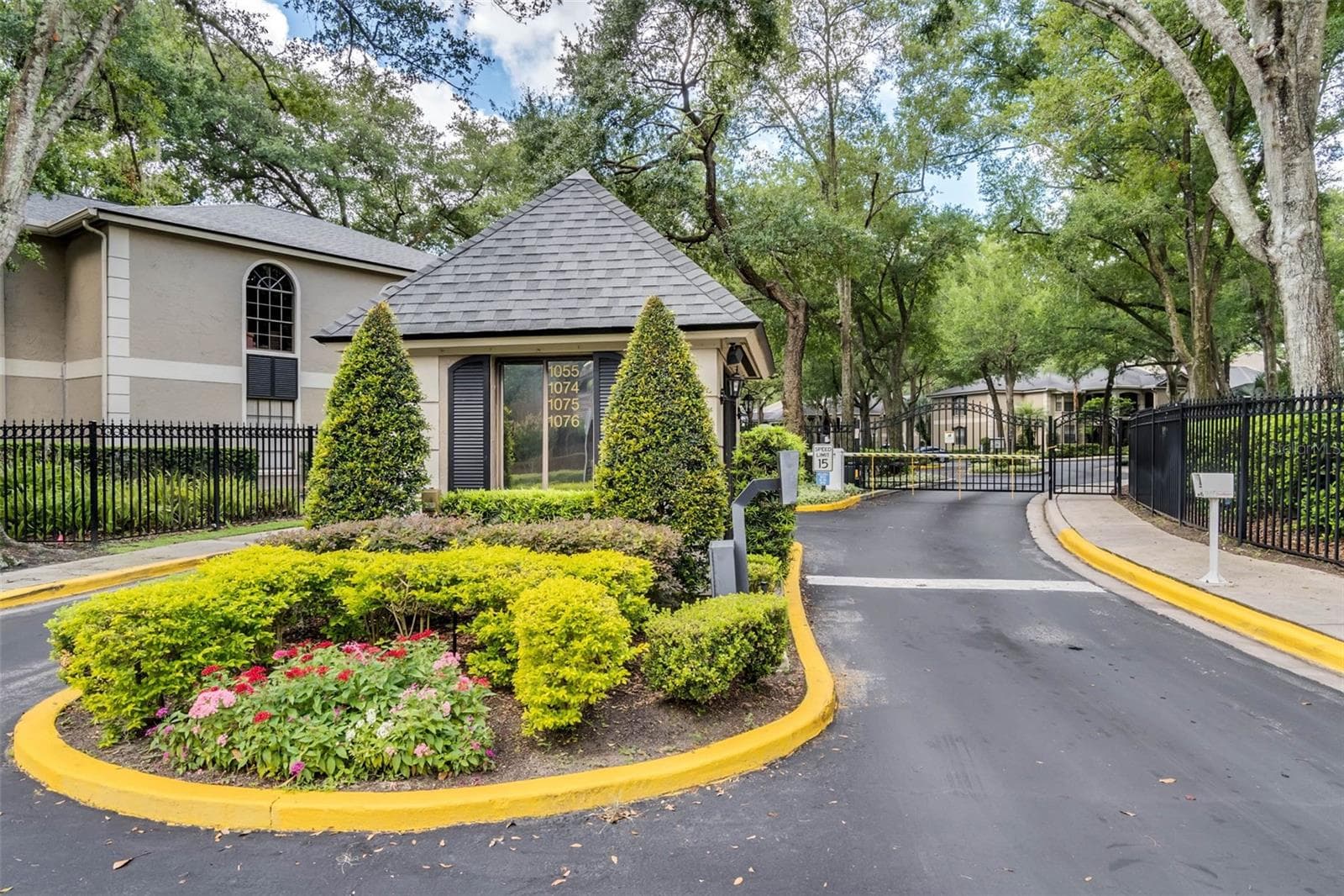 Gated Entrance - 1055 KENSINGTON PARK DR #205, ALTAMONTE SPRINGS