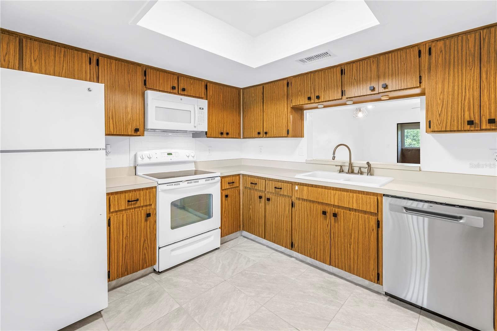 Condominium at 3600 MAGNOLIA RIDGE CIR #1224, PALM HARBOR, photo 5 of 20