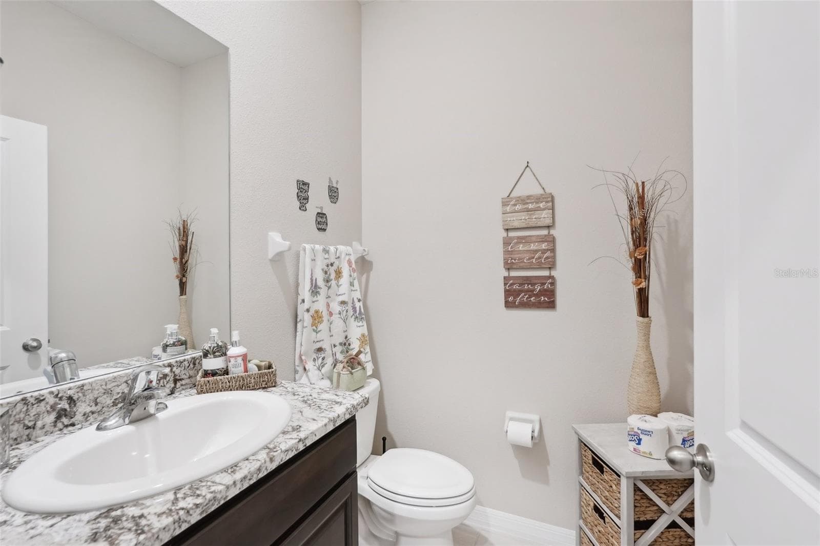 Single Family Residence at 13055 WILLOW GROVE DR, RIVERVIEW, photo 5 of 41