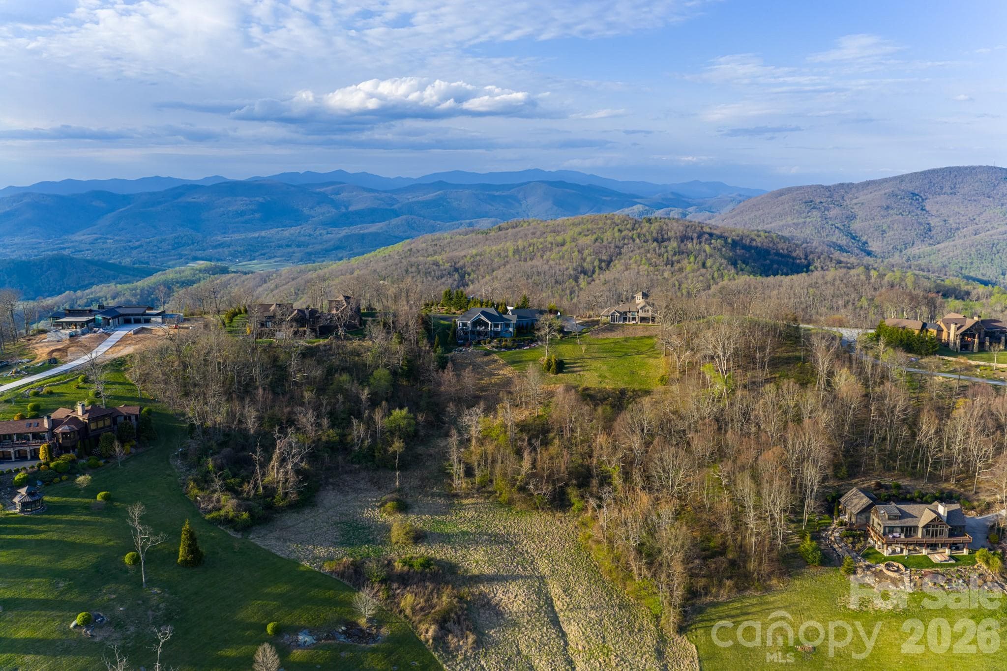 Single Family Residence at 89 N Snow Ridge Drive, Hendersonville, photo 46 of 48