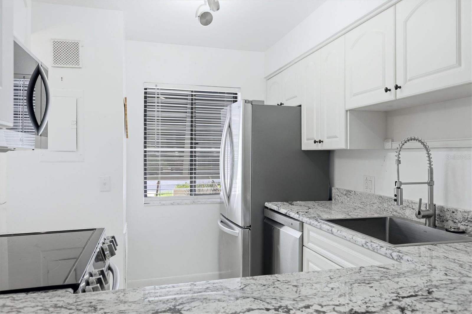 Condominium at 4528 LONGWATER #35, SARASOTA, photo 12 of 26