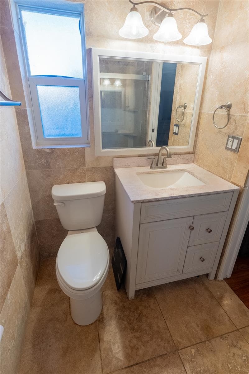 Single Family Residence at 33 SOUTHWIND DR, BELLEAIR BLUFFS, photo 23 of 50