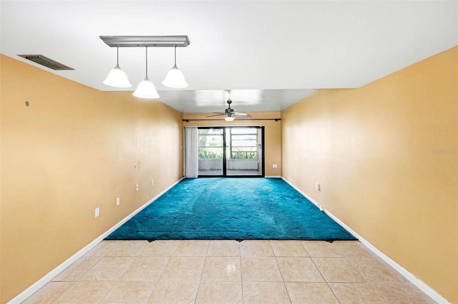 Liviing/Dining rooms - 10755 VILLAGE CLUB CIR N #101, ST PETERSBURG