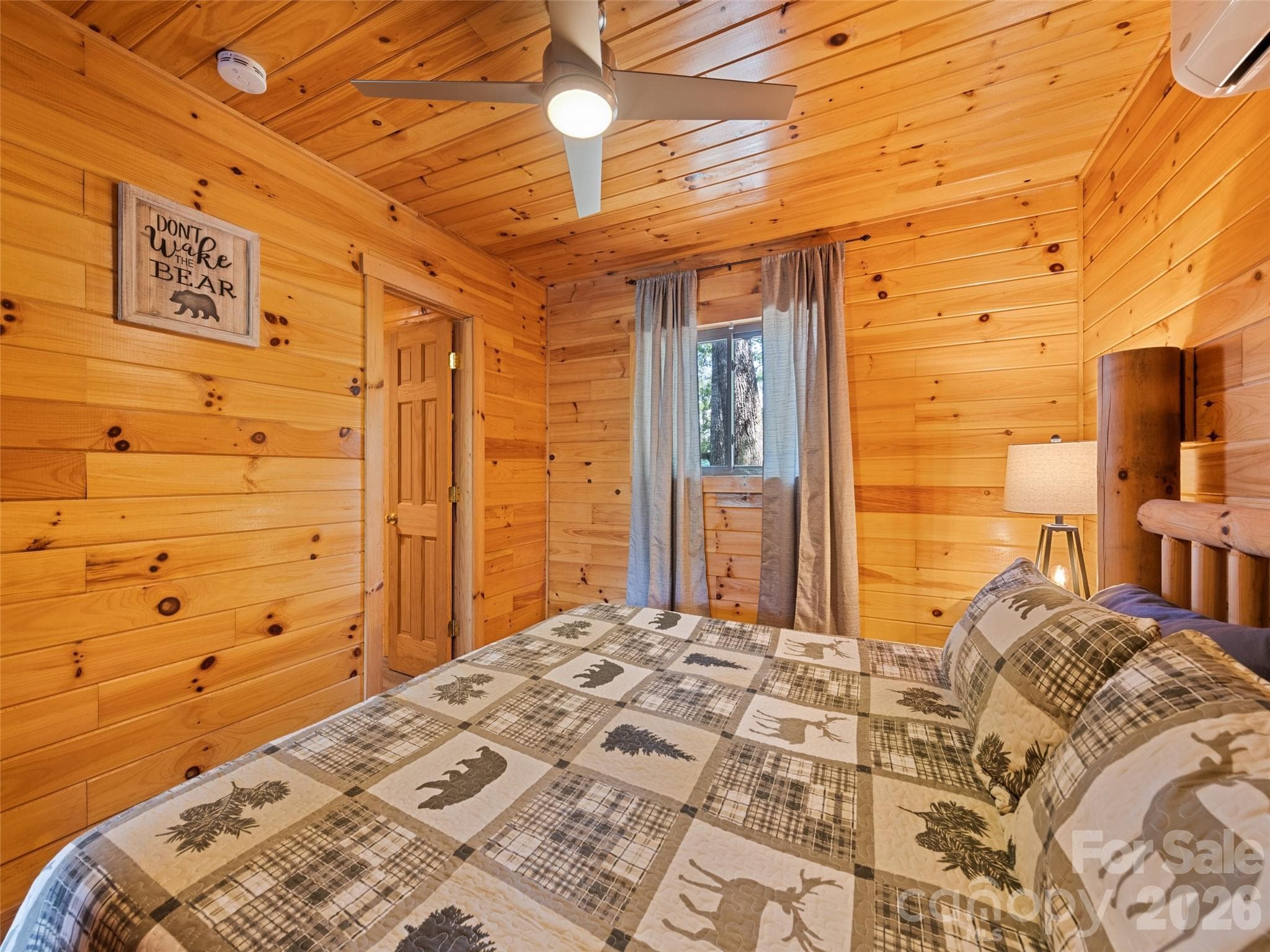 Single Family Residence at 299 Blue Ridge Parkway, Bryson City, photo 13 of 27