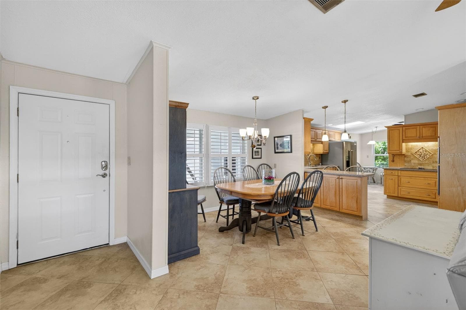 Manufactured Home at 209 VISTORIA DR, NORTH PORT, photo 6 of 37