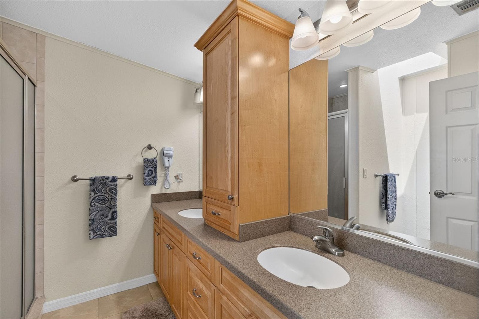 Manufactured Home at 209 VISTORIA DR, NORTH PORT, photo 21 of 37