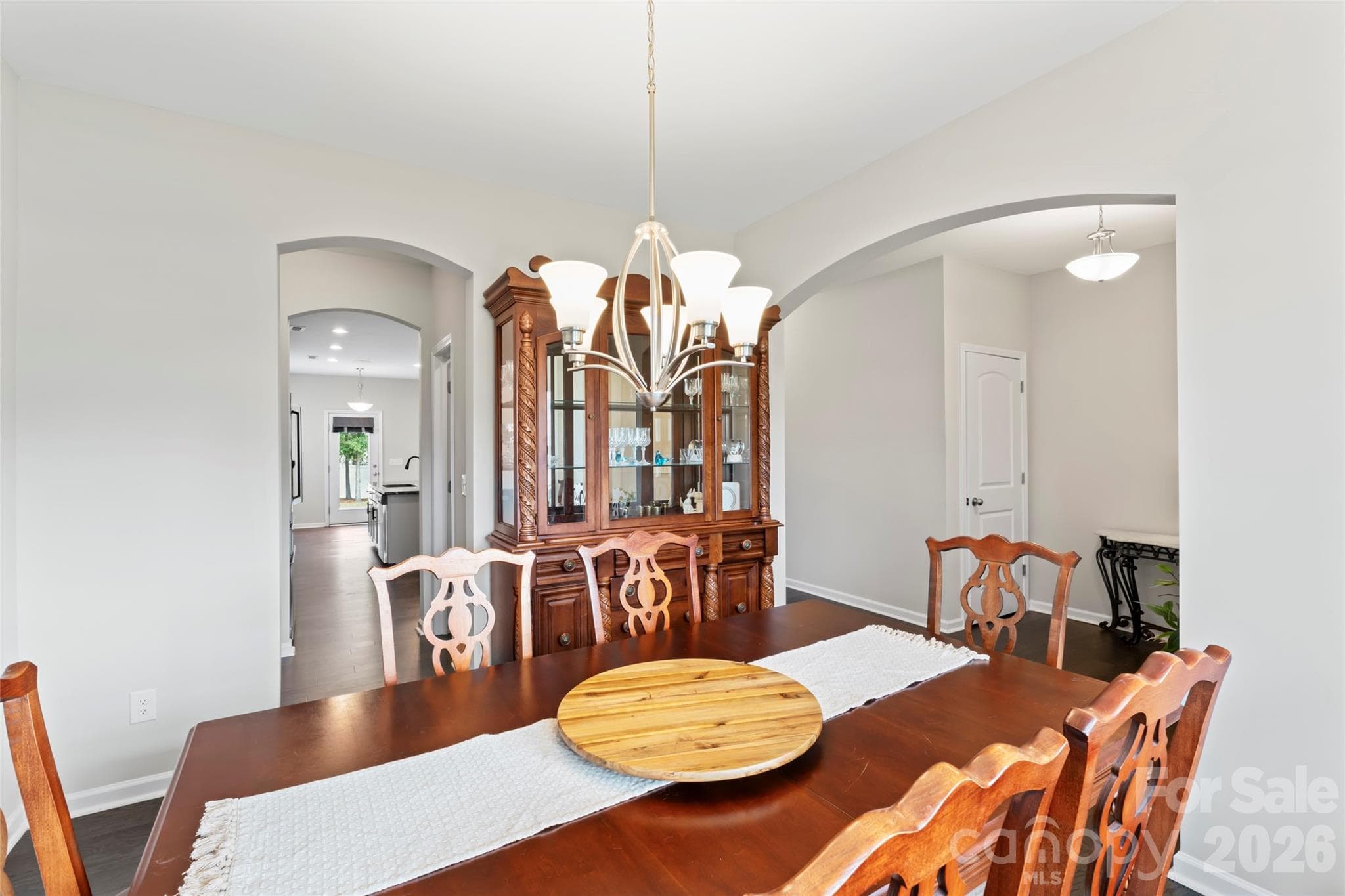 Six person seating and room for the China cabonet - 2014 Mcdonald Drive, Stanfield