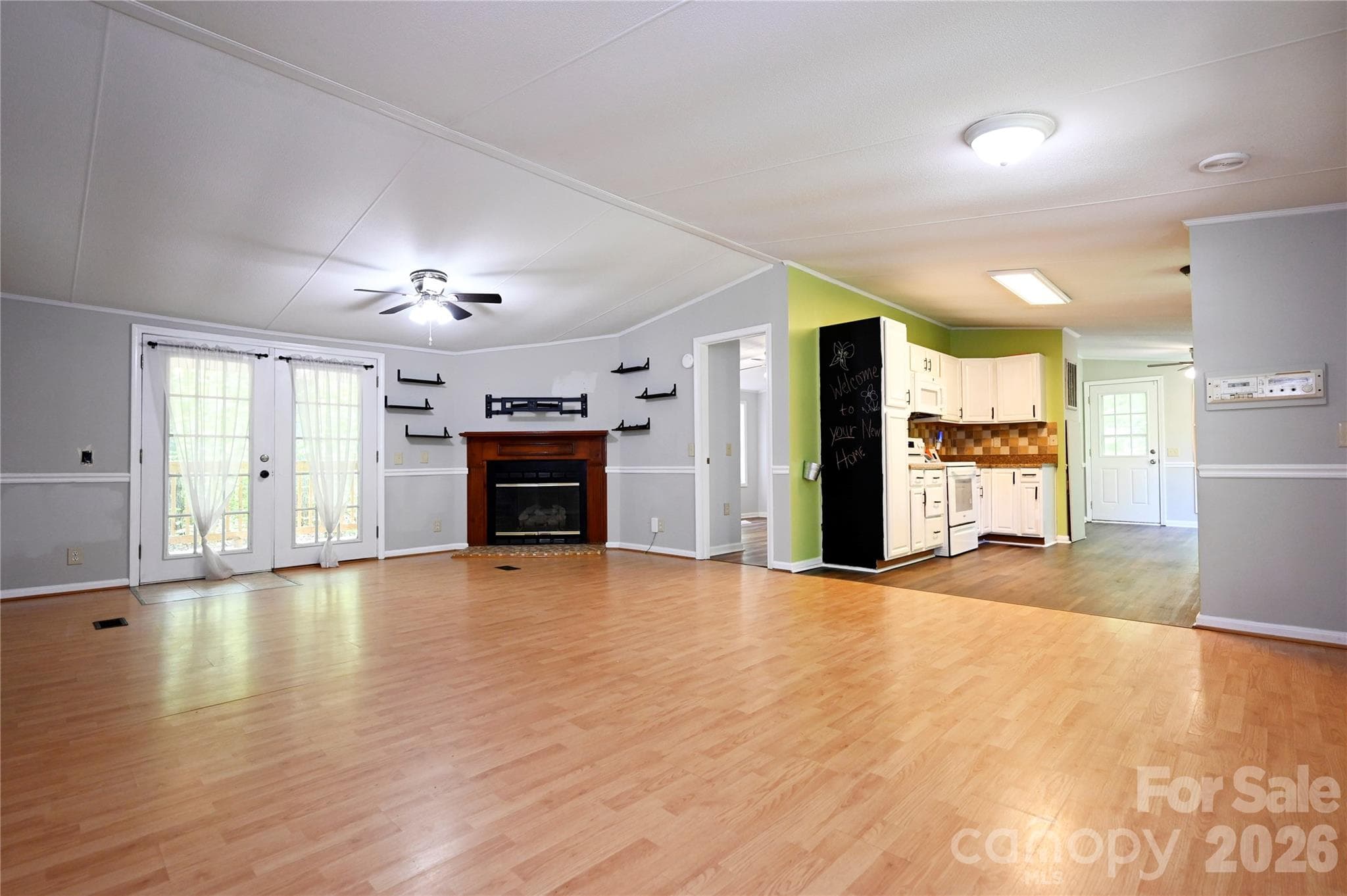 Single Family Residence at 1415 Smith Woods Lane, Hickory Grove, photo 7 of 16