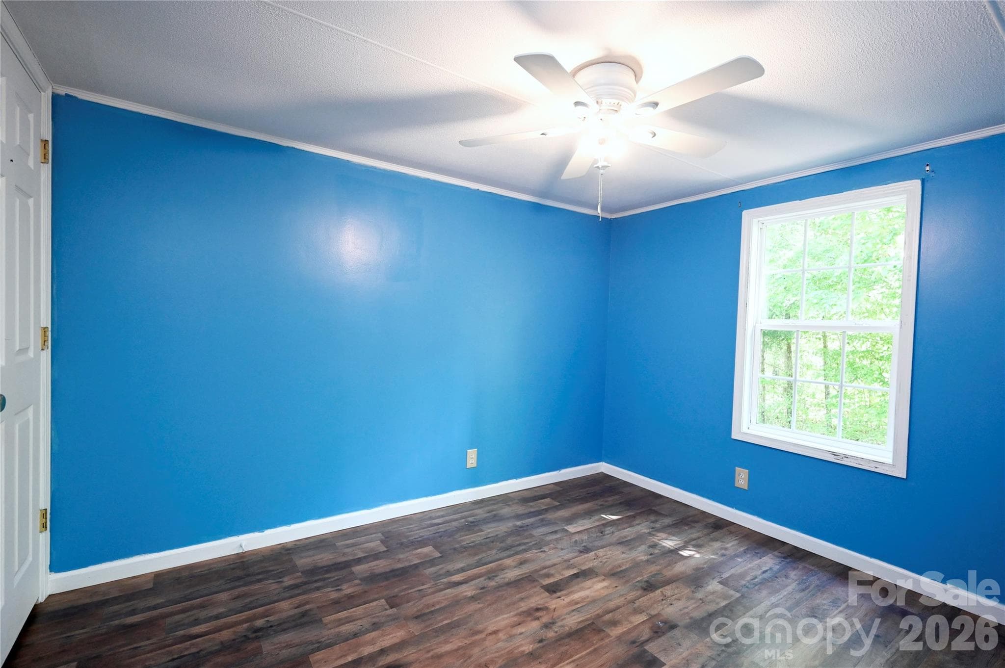 Single Family Residence at 1415 Smith Woods Lane, Hickory Grove, photo 14 of 16