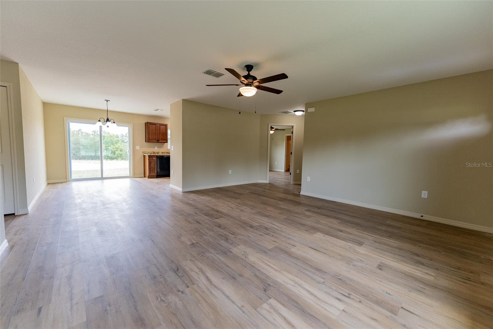 Single Family Residence at 3348 SE 143RD PL, SUMMERFIELD, photo 6 of 29