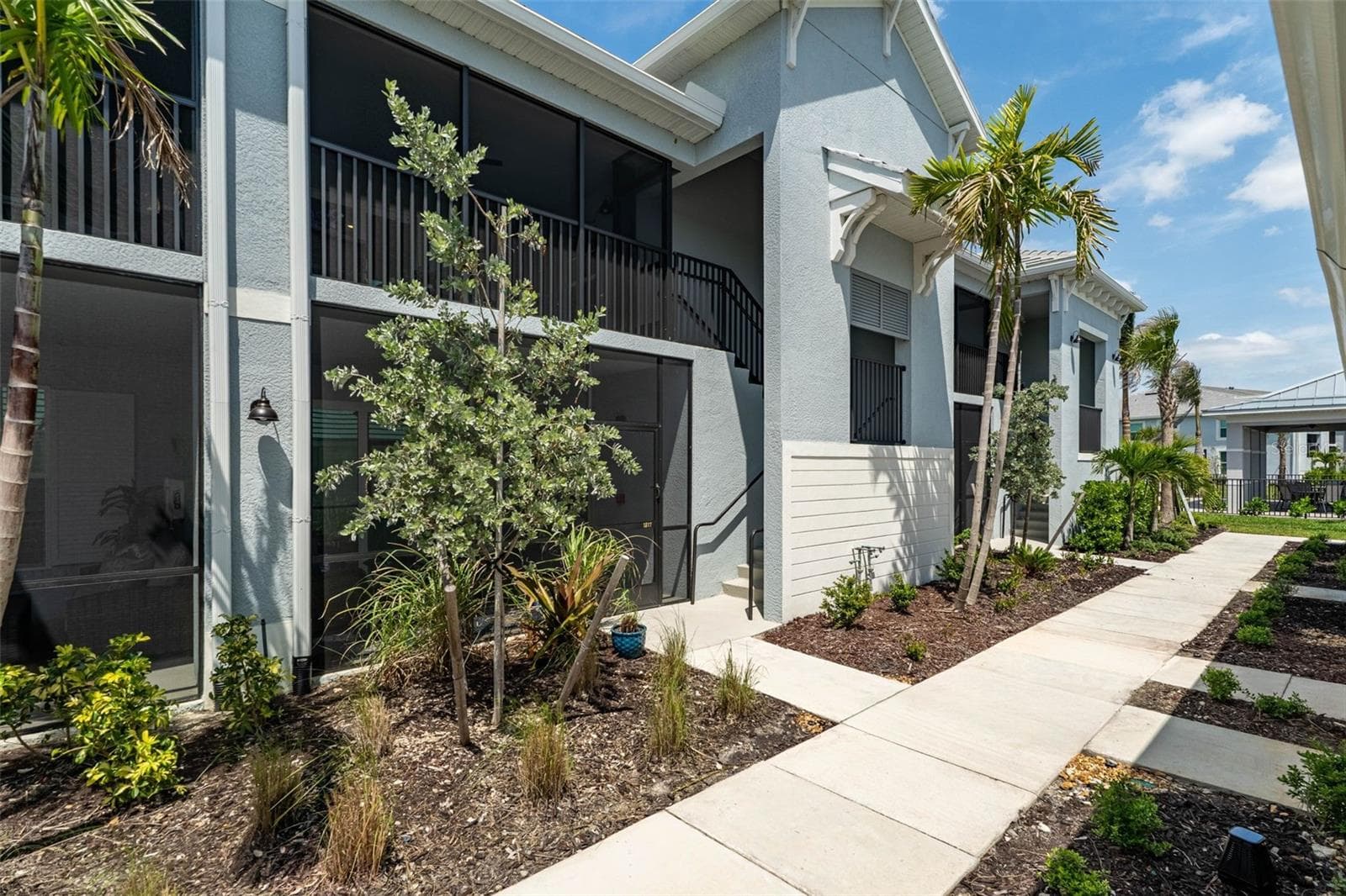 14241 HERITAGE LANDING BLVD #1827