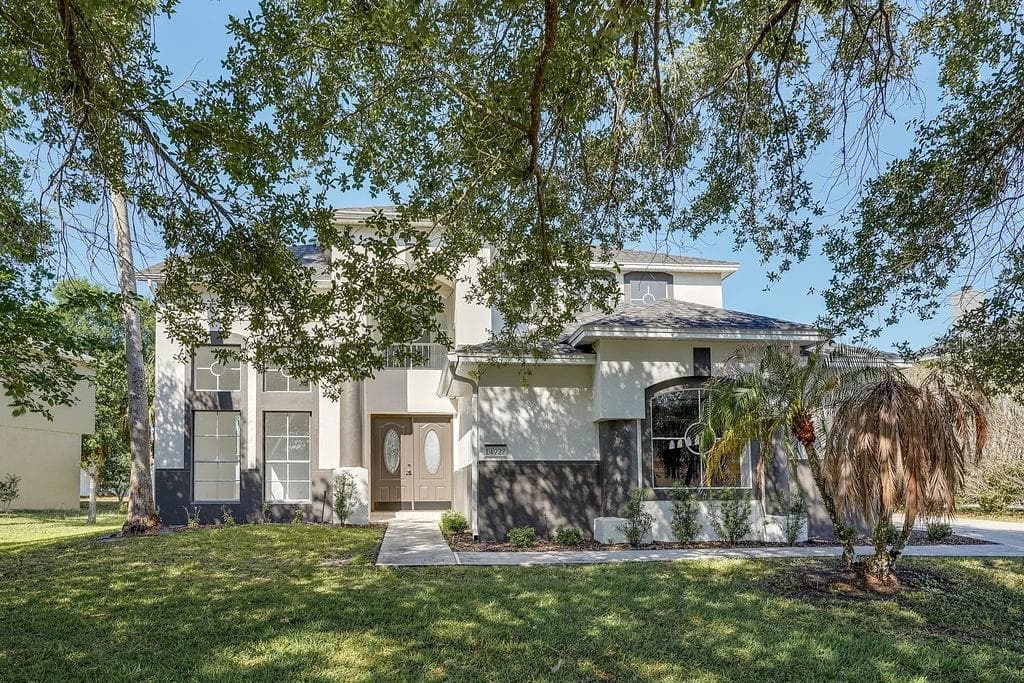 Single Family Residence at 14927 FAVERSHAM CIR, ORLANDO, photo 2 of 57