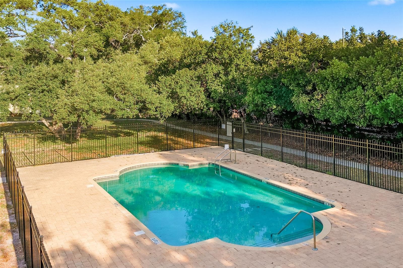 Condominium at 701 S MADISON AVE #420, CLEARWATER, photo 22 of 33