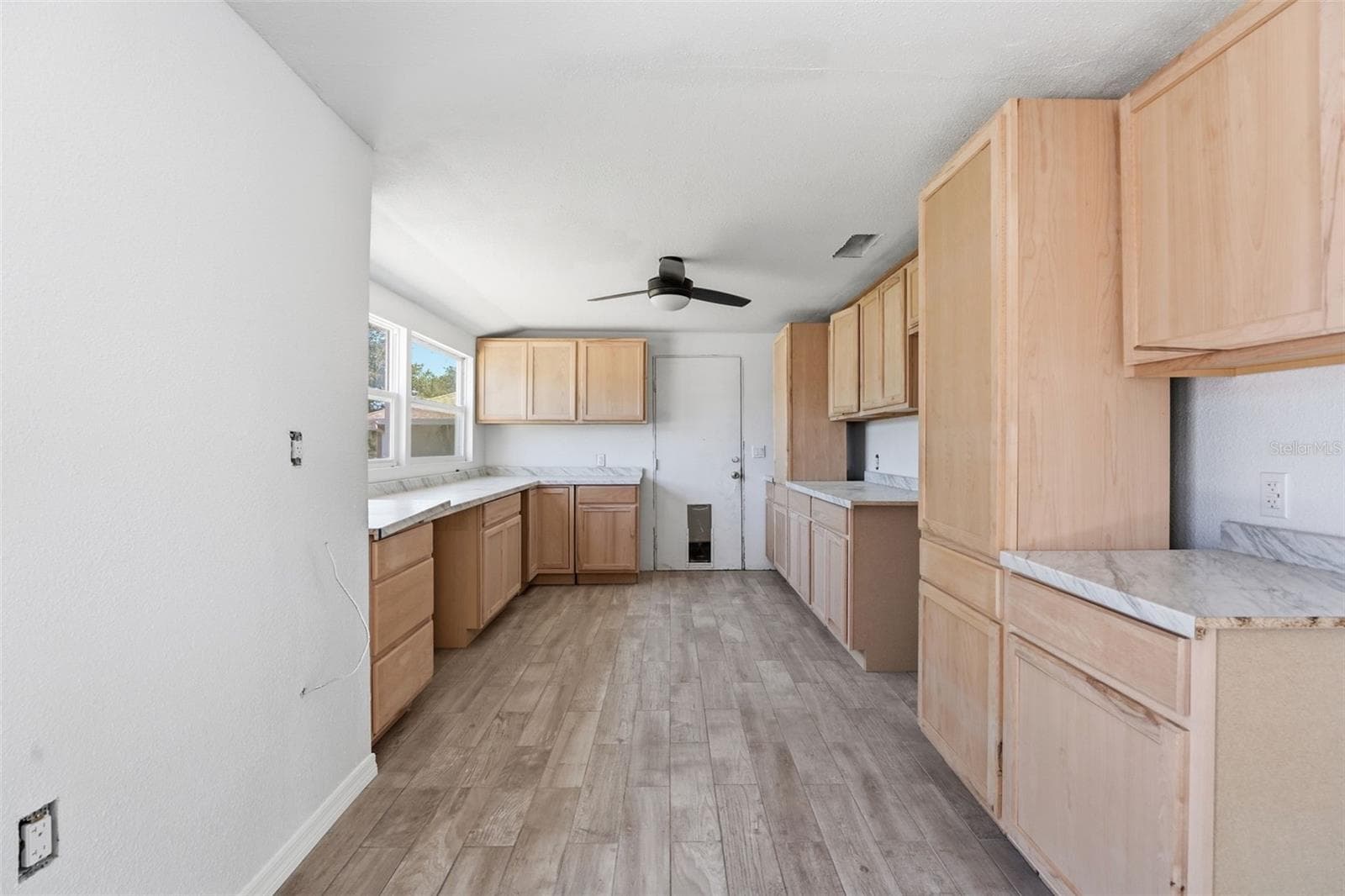Single Family Residence at 4530 CAZES AVE, NORTH PORT, photo 6 of 23