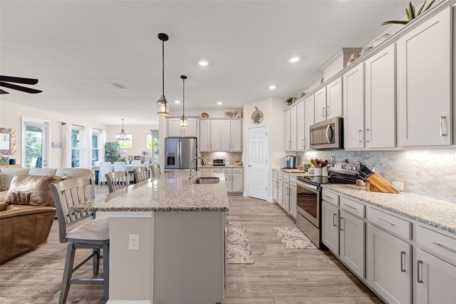 Single Family Residence at 5526 GAVELLA CV, PALMETTO, photo 15 of 67