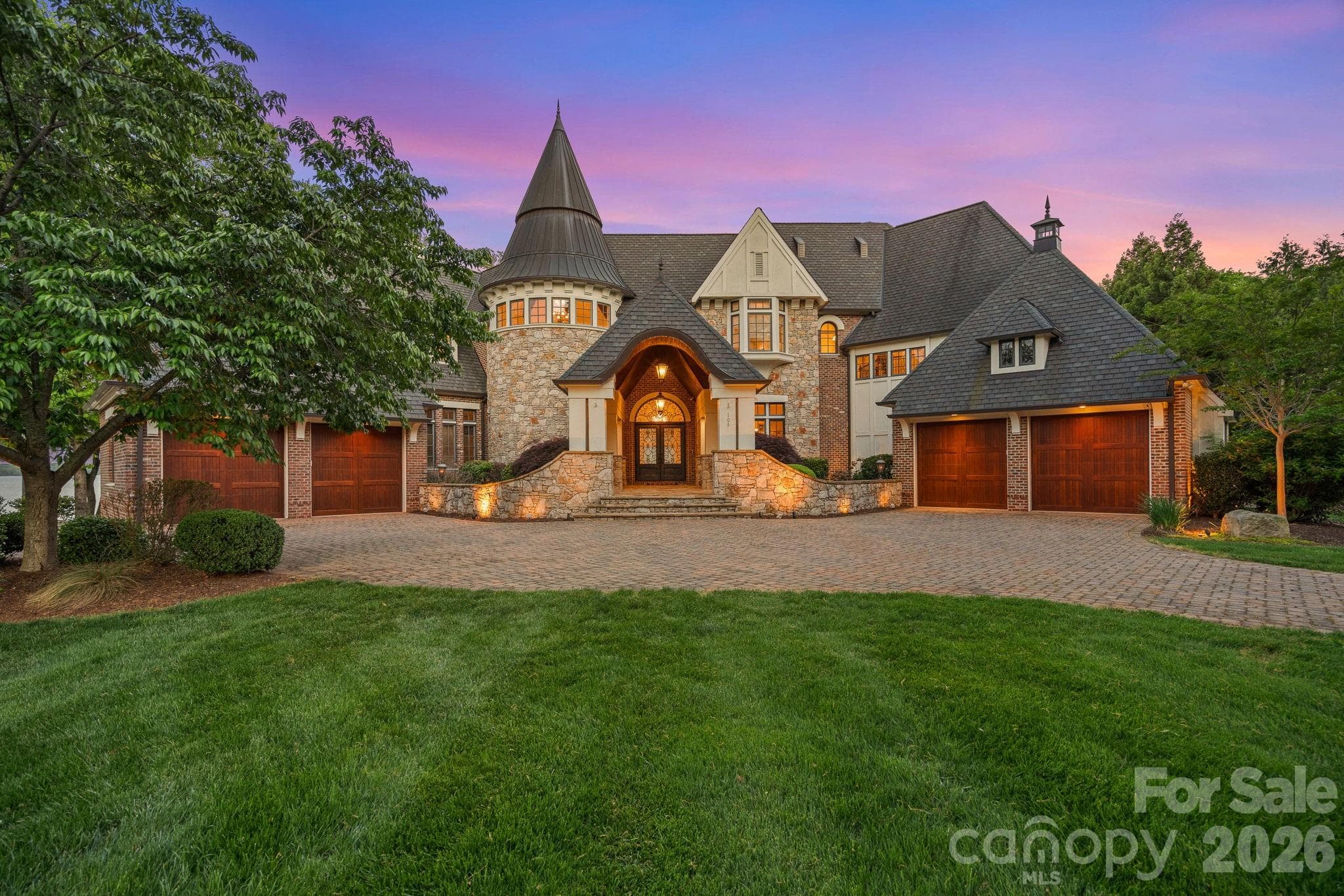 Single Family Residence at Mooresville, photo 5 of 53