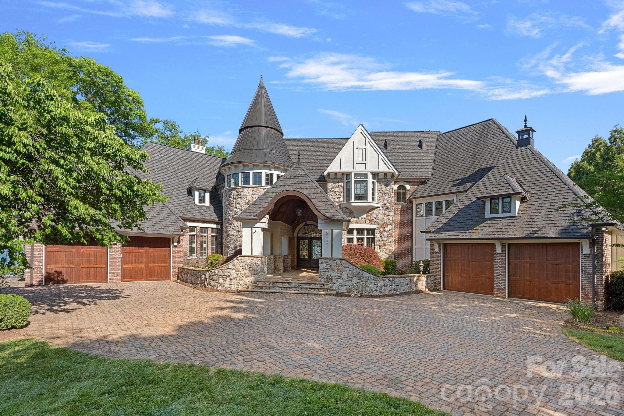 Single Family Residence at Mooresville, photo 7 of 53