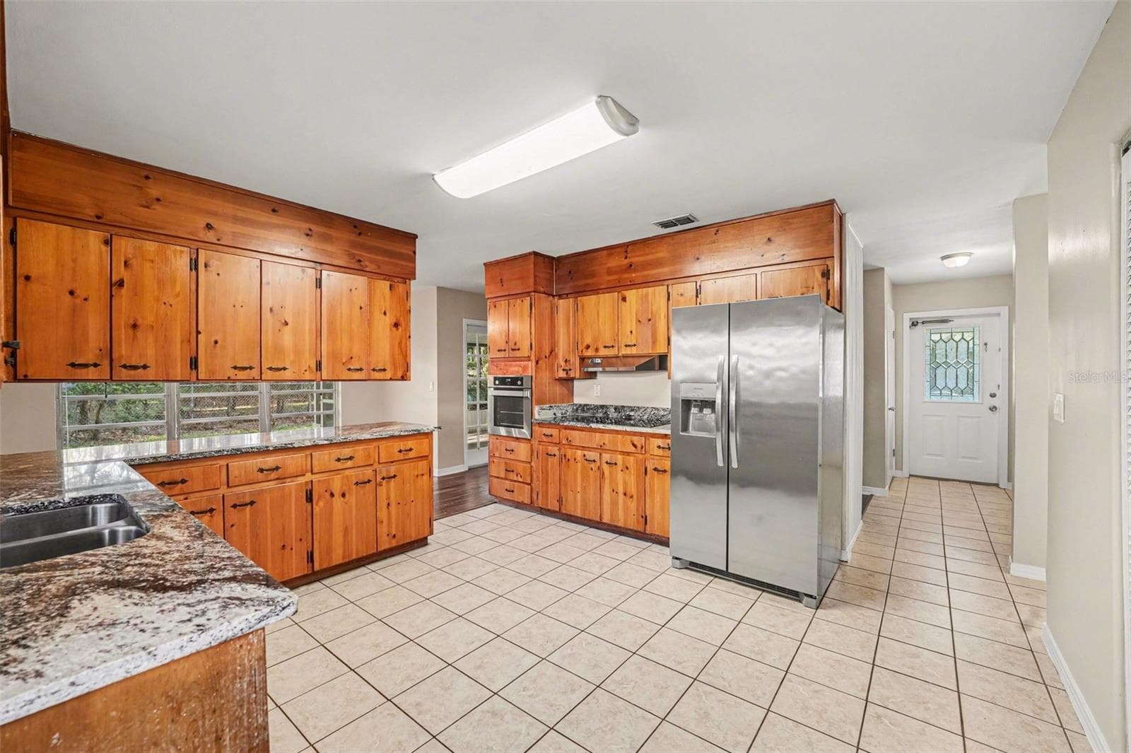 Single Family Residence at 521 W PALMEDEN DR, LAKELAND, photo 9 of 20