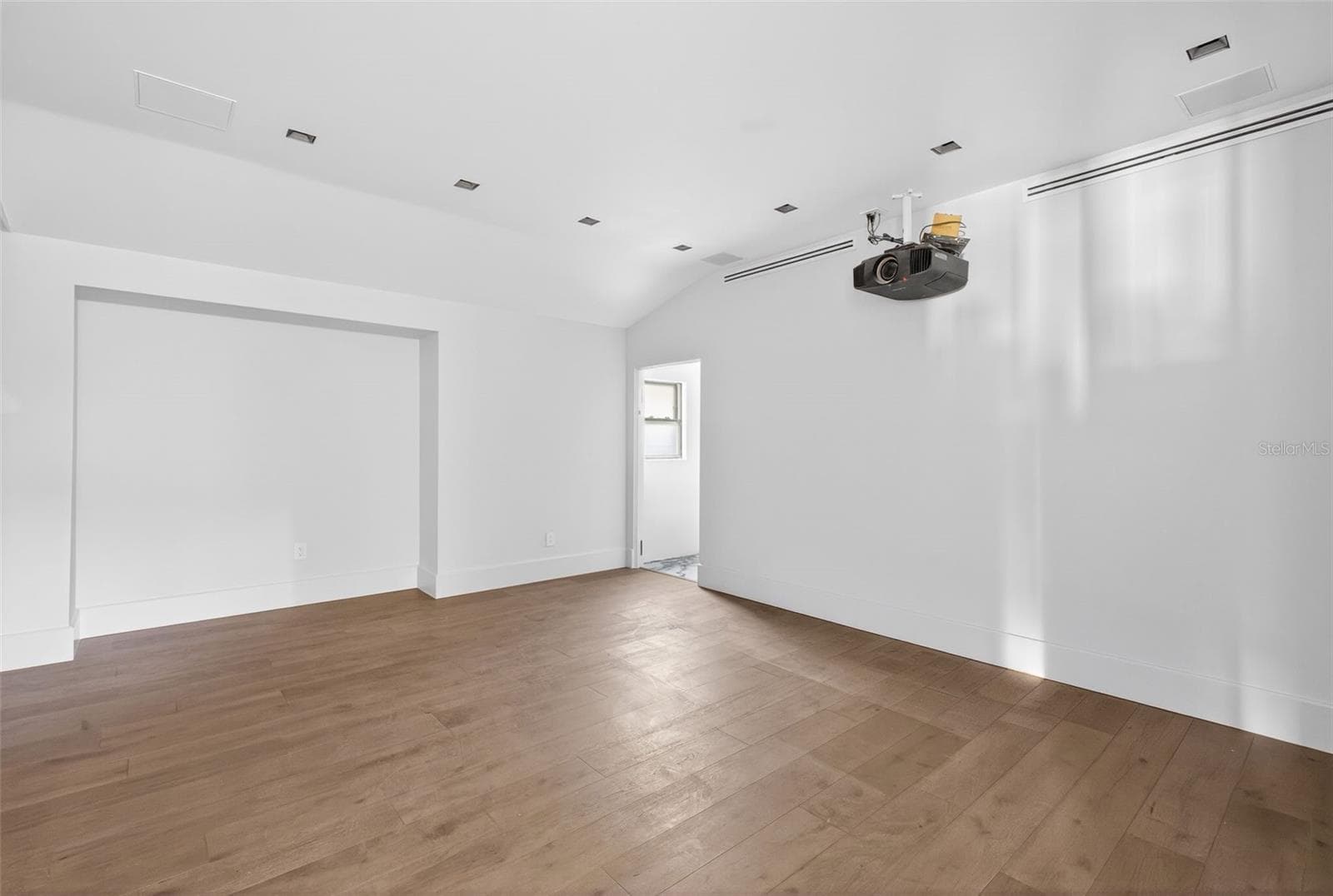 Single Family Residence at 460 COFFEE POT RIVIERA NE, ST PETERSBURG, photo 51 of 73
