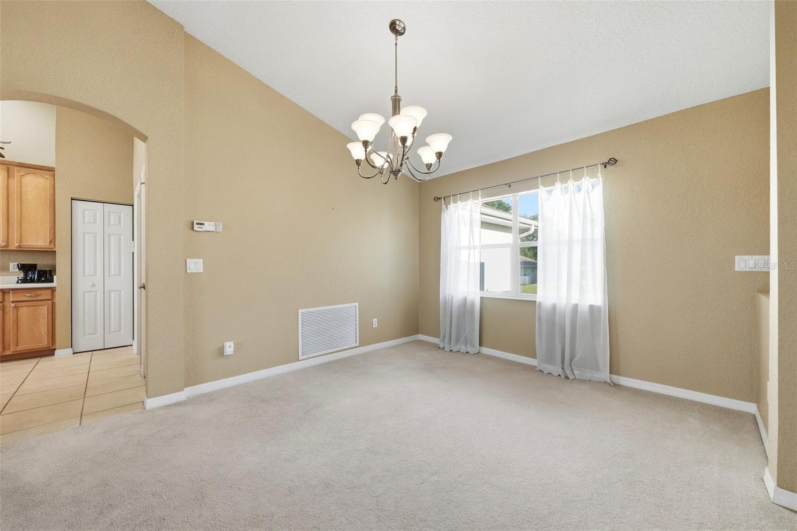 Single Family Residence at 17083 SE 115TH TERRACE RD, SUMMERFIELD, photo 12 of 61