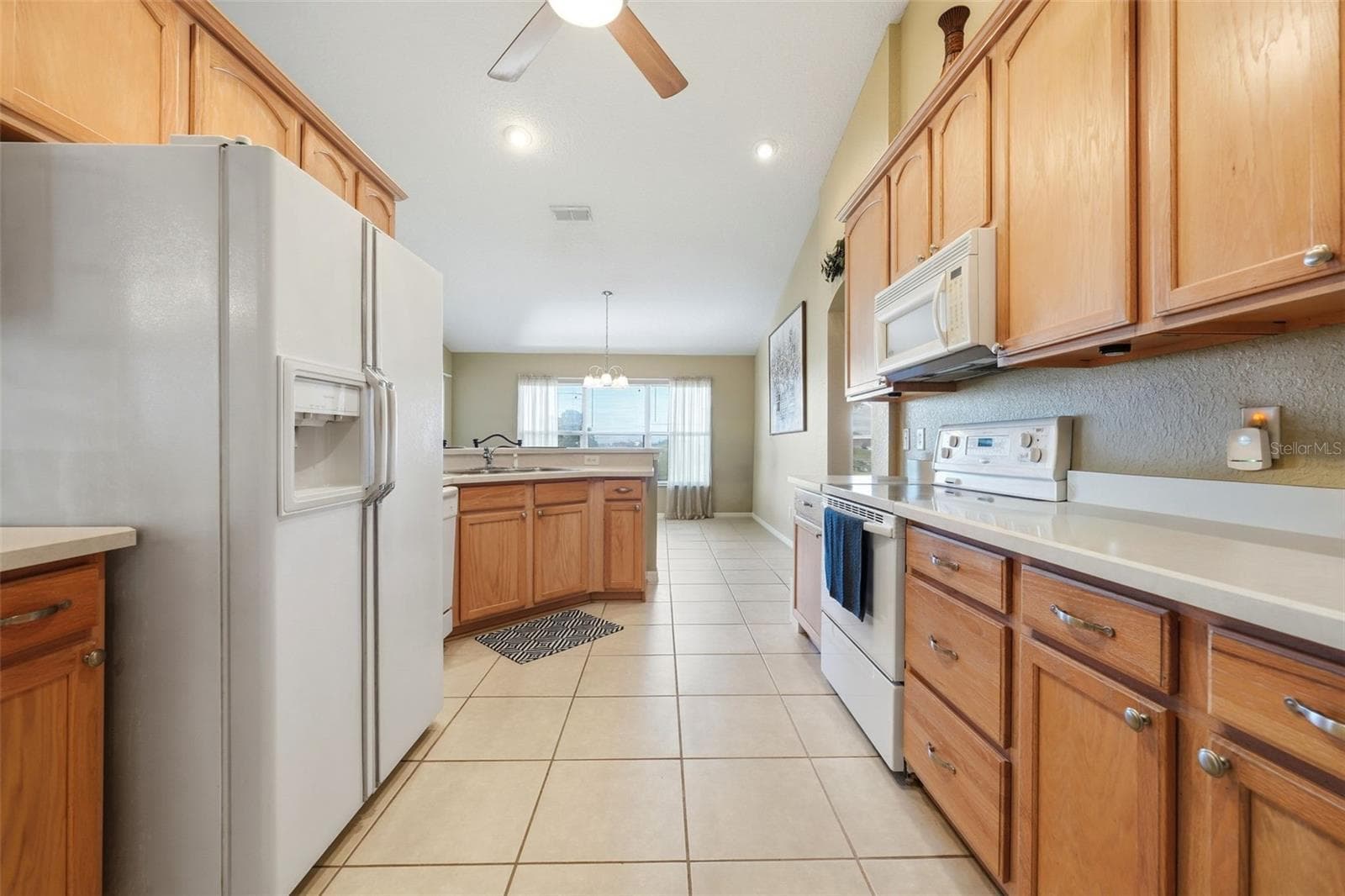 Single Family Residence at 17083 SE 115TH TERRACE RD, SUMMERFIELD, photo 13 of 61