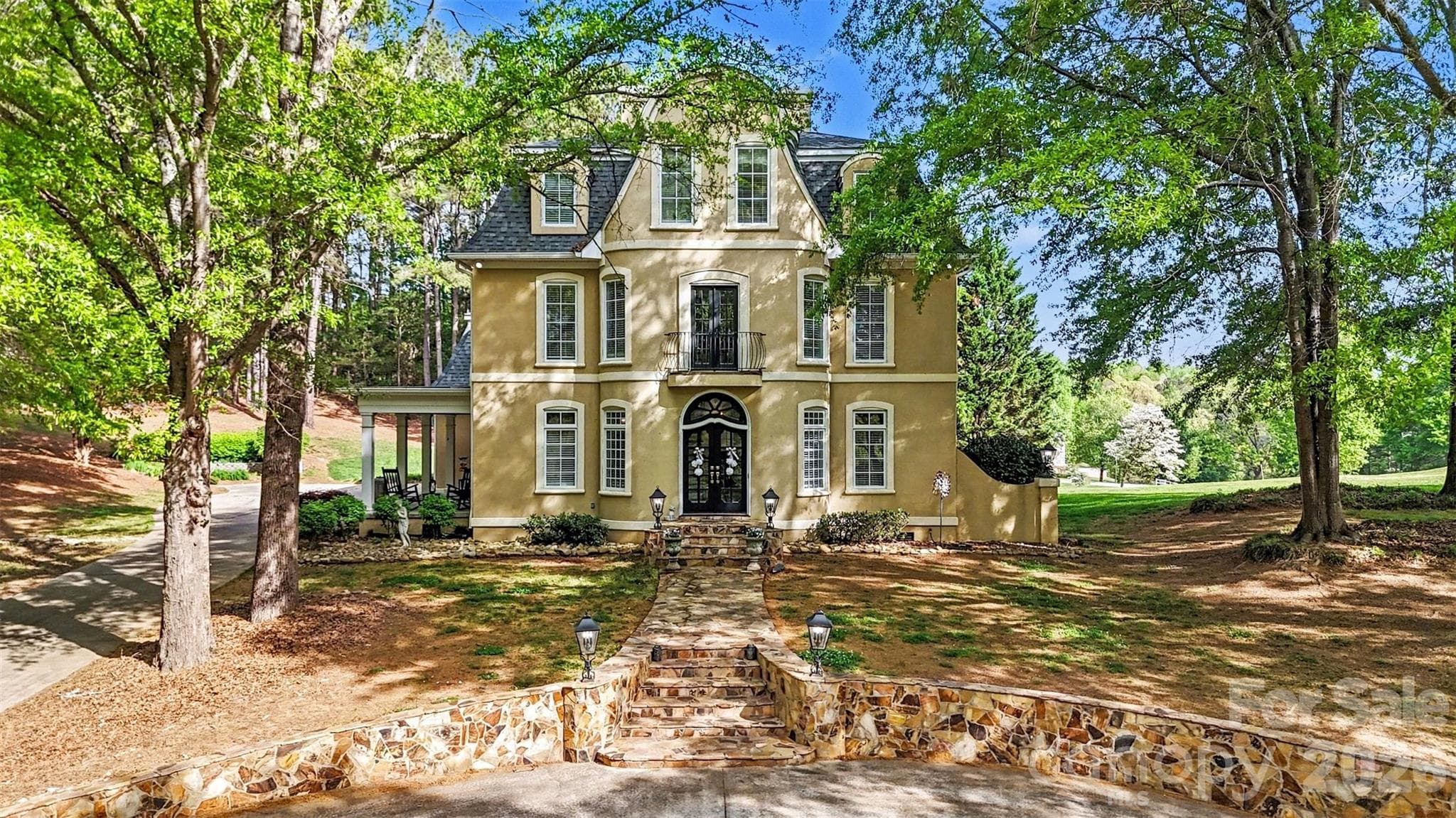 Stately home with so much character!!! - Shelby