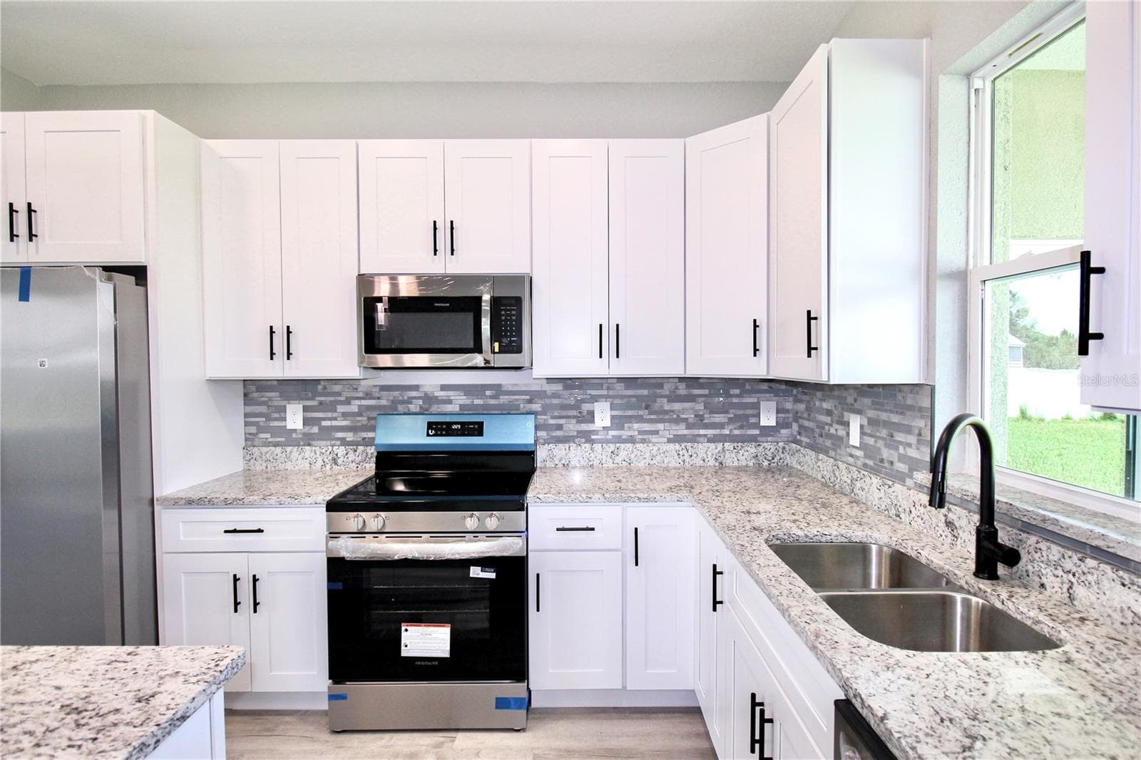 Single Family Residence at 4631 MIGNON DR, SEBRING, photo 11 of 33