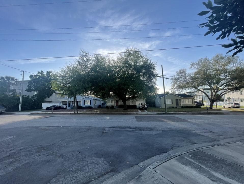 Single Family Residence at 301 S AUDUBON AVE, TAMPA, photo 23 of 23