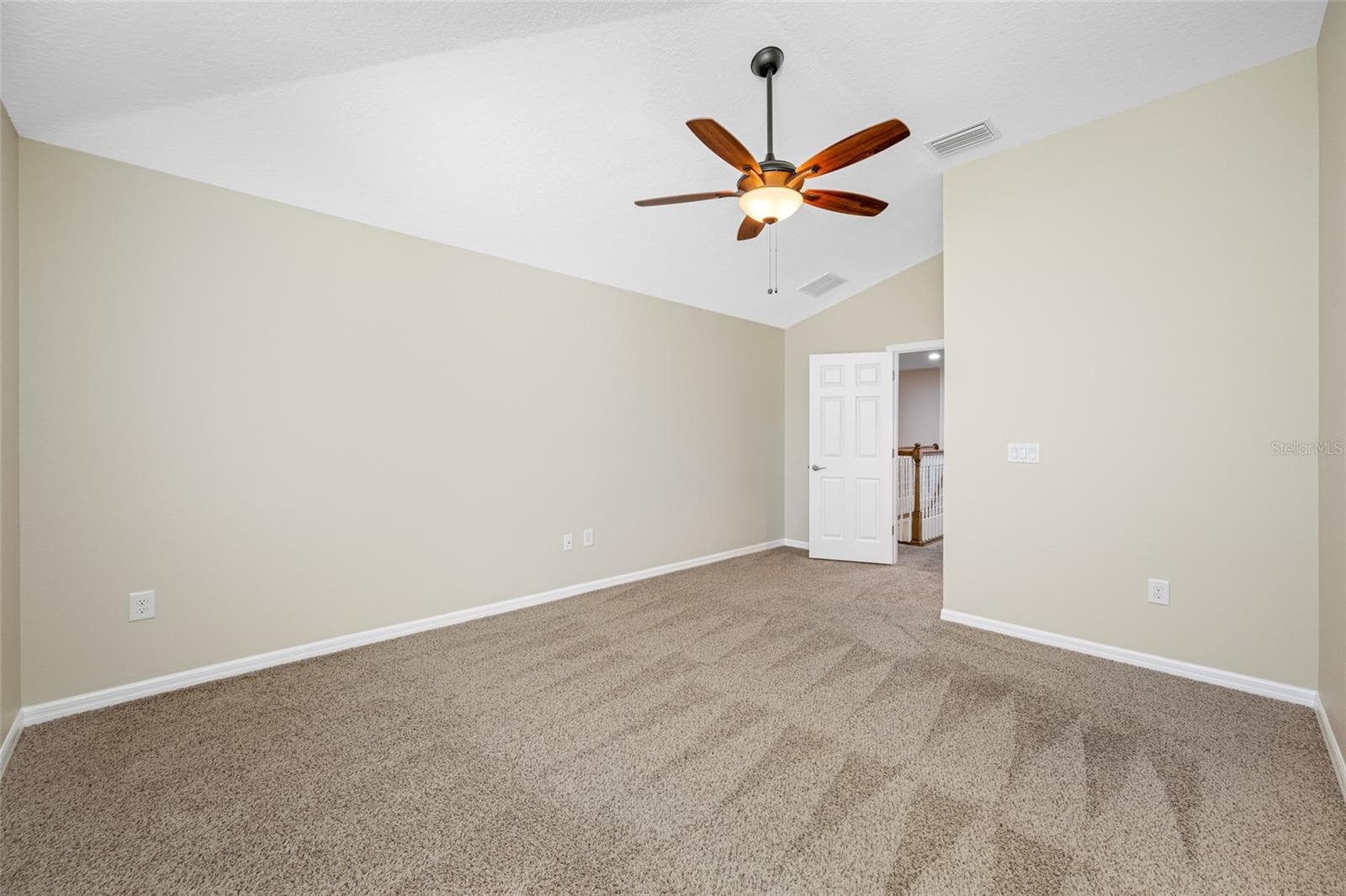 Could be an Upstairs (2nd) Primary BR! - 2527 SILVERBACK CT, PALM HARBOR