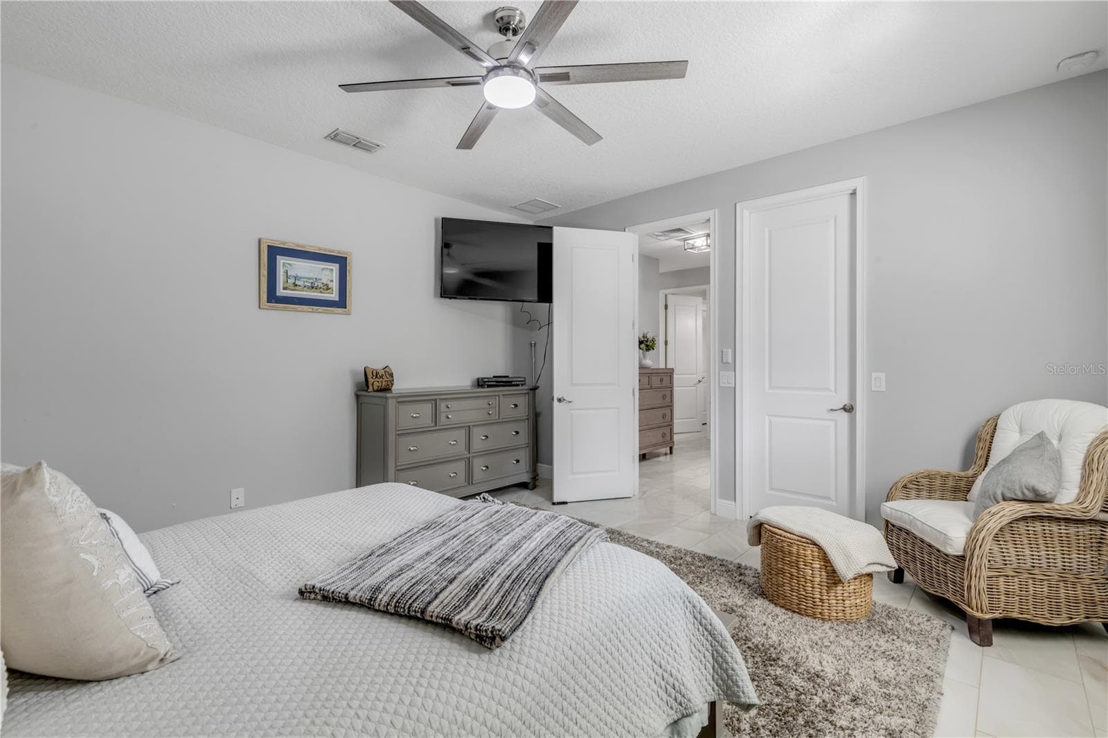 Single Family Residence at 3029 ISOLA BELLA BLVD, MOUNT DORA, photo 52 of 88