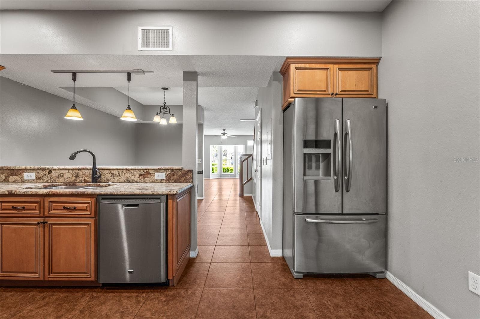 Townhouse at 312 WINCHESTER WAY, PALM HARBOR, photo 10 of 66