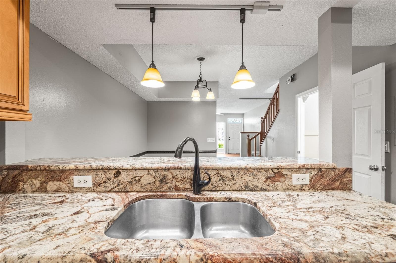 Townhouse at 312 WINCHESTER WAY, PALM HARBOR, photo 13 of 66
