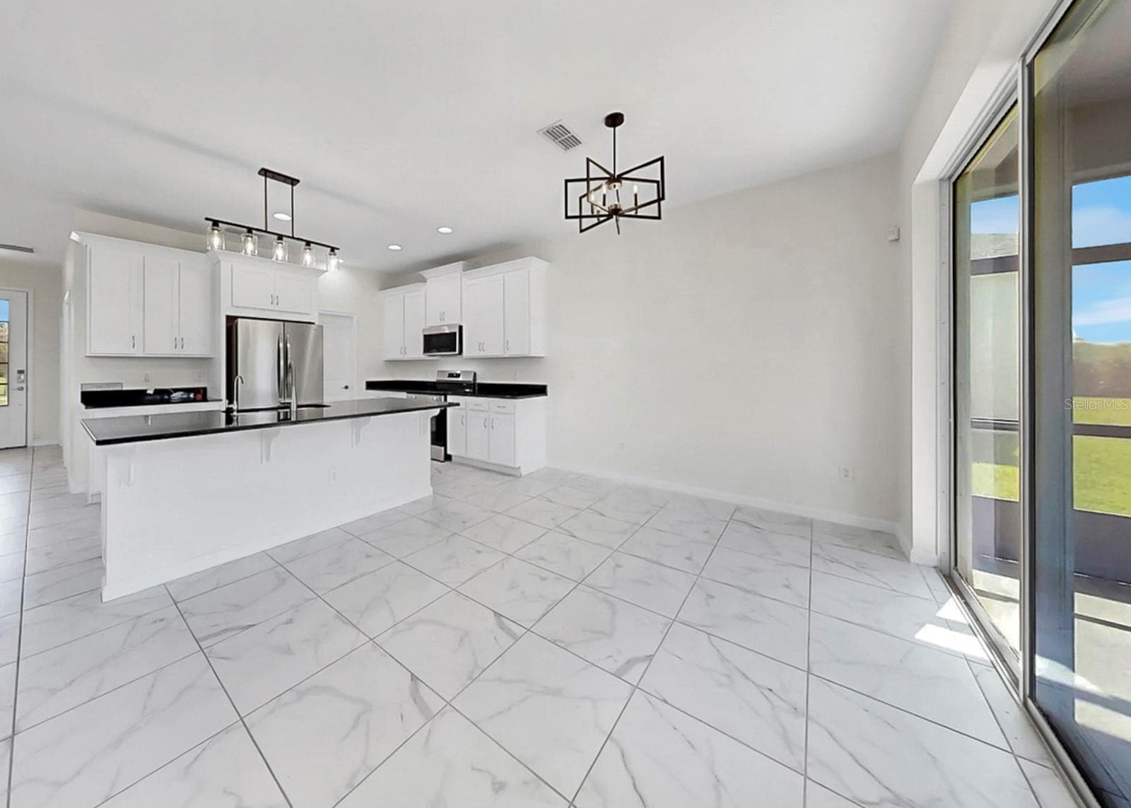 Single Family Residence at 12317 BAY ESTUARY BND, RIVERVIEW, photo 9 of 93