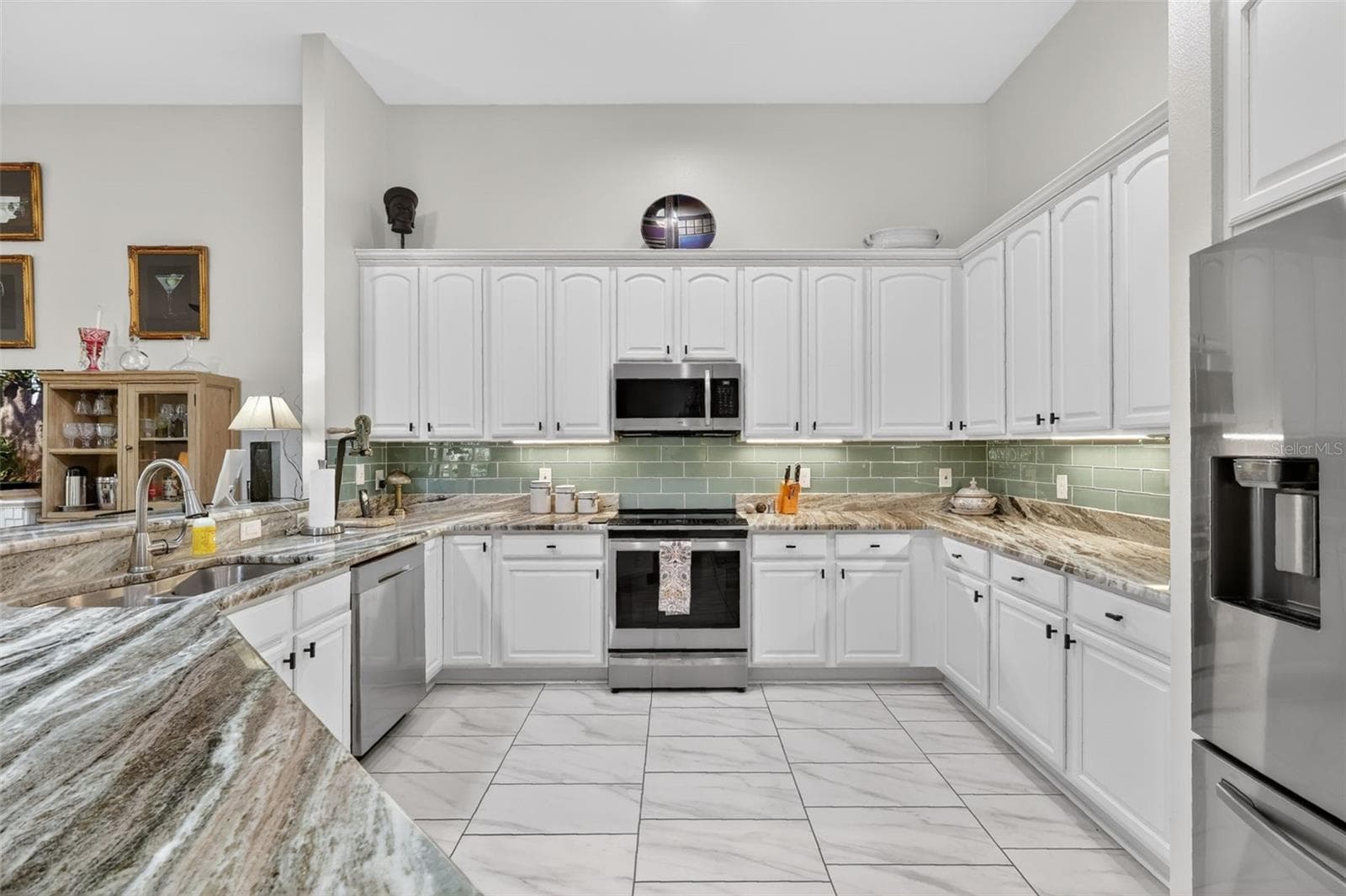 Single Family Residence at 1760 EDGEWATER DR, MOUNT DORA, photo 23 of 55