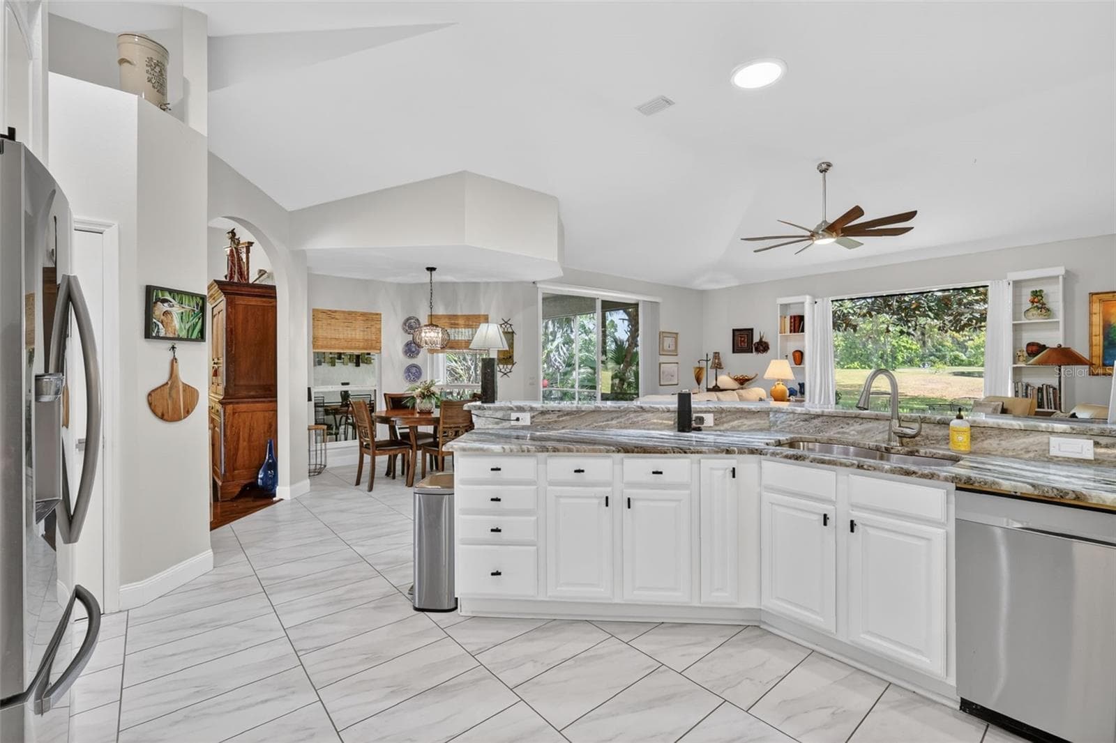 Single Family Residence at 1760 EDGEWATER DR, MOUNT DORA, photo 27 of 55