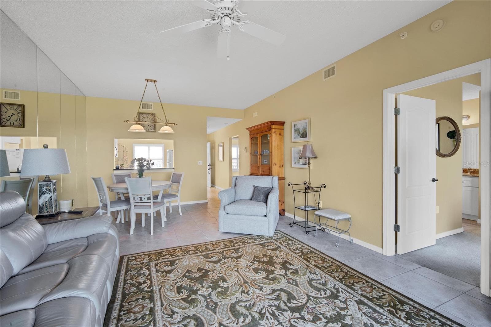 Condominium at 9610 CLUB SOUTH CIR ## 4207, SARASOTA, photo 10 of 58