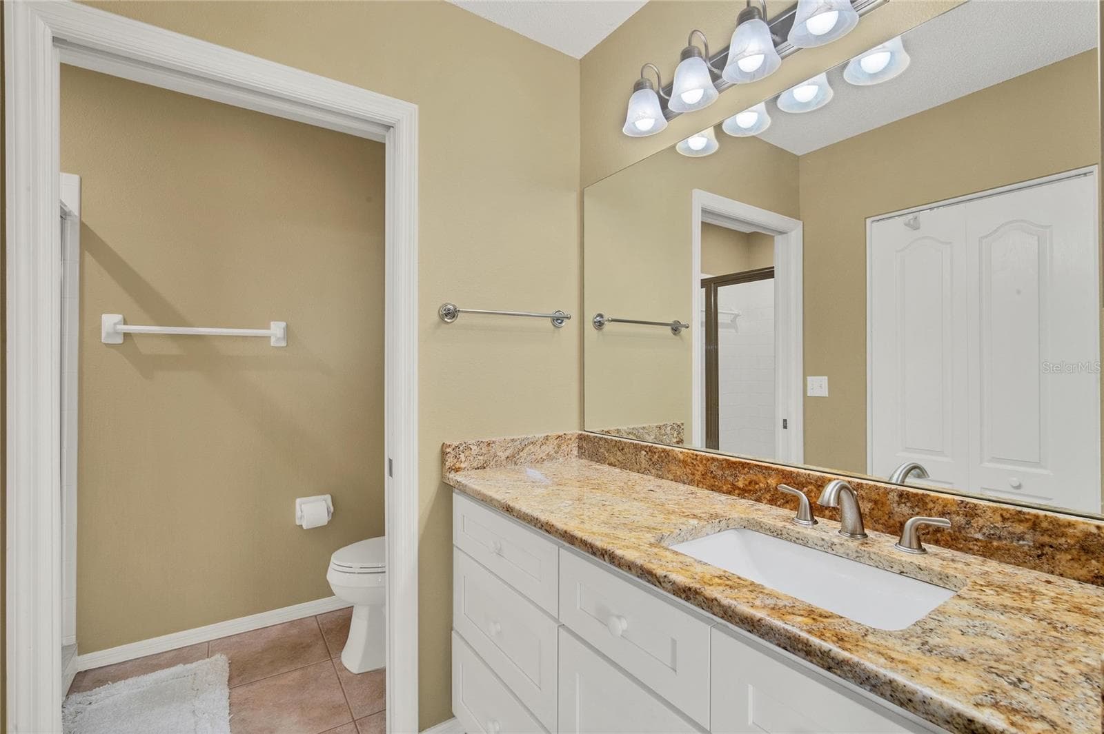 Condominium at 9610 CLUB SOUTH CIR ## 4207, SARASOTA, photo 15 of 58