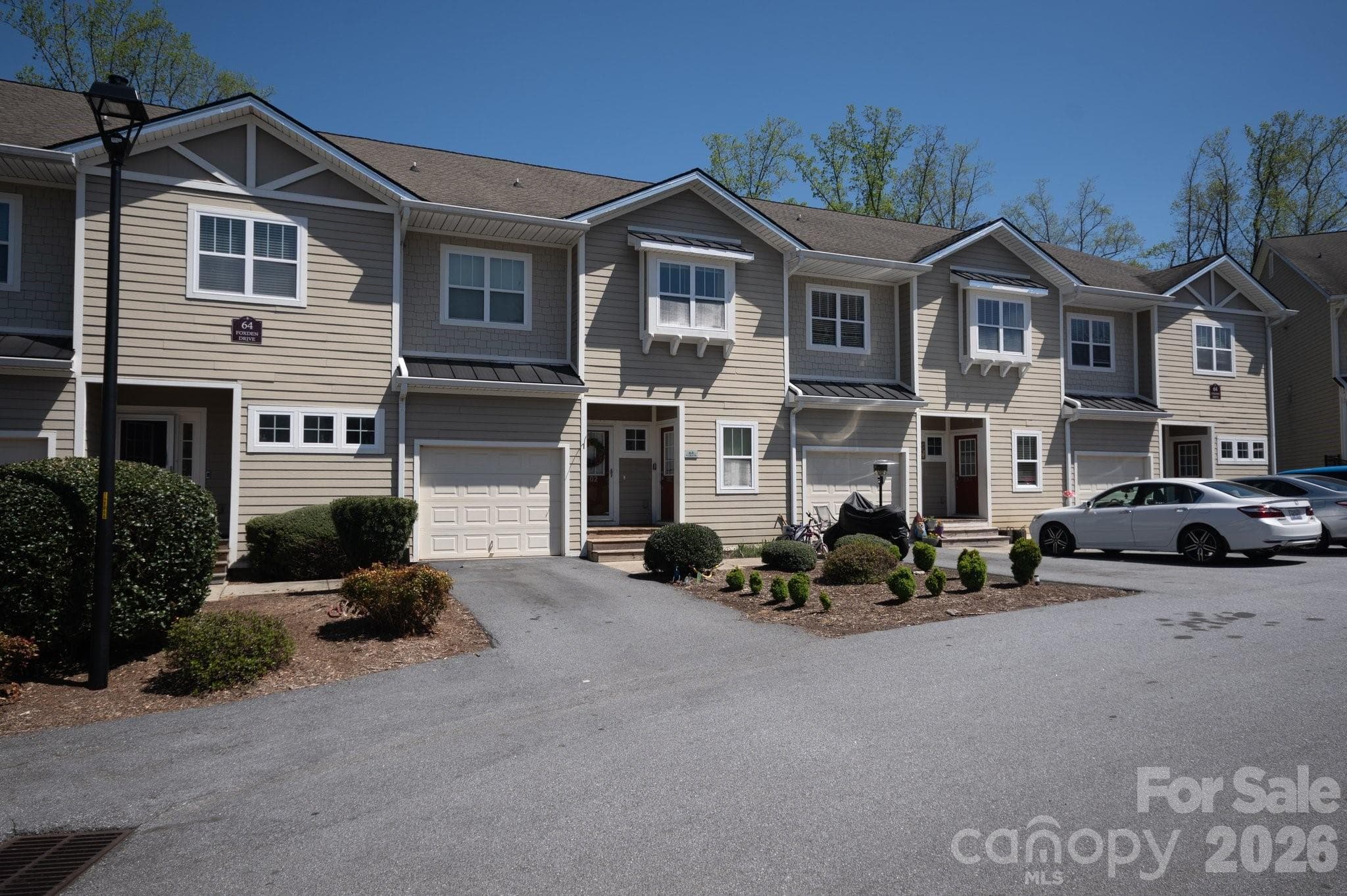 Condominium at 94 Foxden Drive, Fletcher, photo 35 of 49