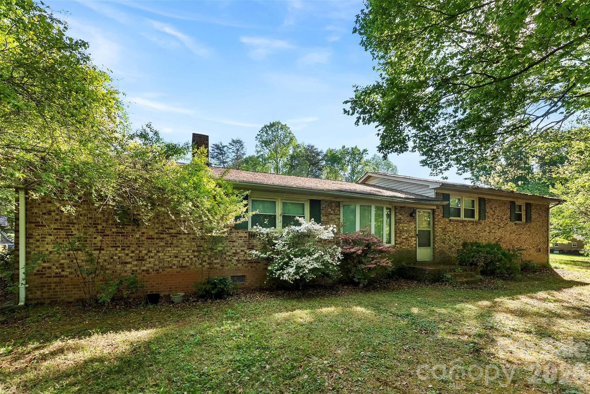 Single Family Residence at Gastonia, photo 2 of 17