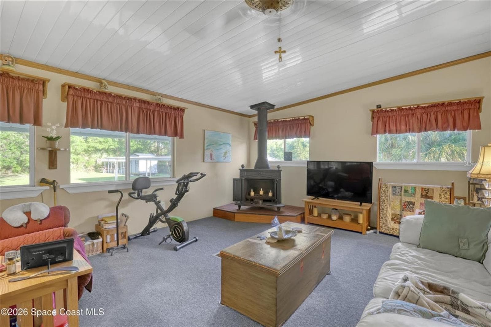 Manufactured Home at 2540 TUSCANY DR, MIMS, photo 18 of 50