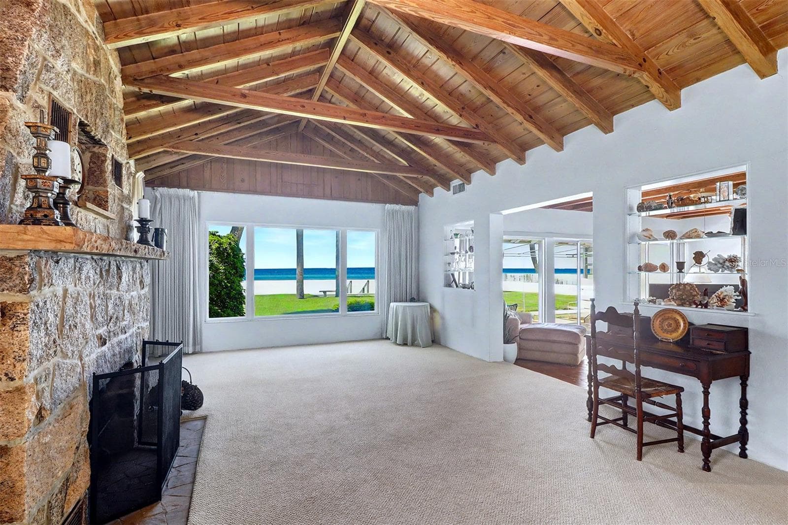 Single Family Residence at 18206 SUNSET BLVD, REDINGTON SHORES, photo 17 of 43
